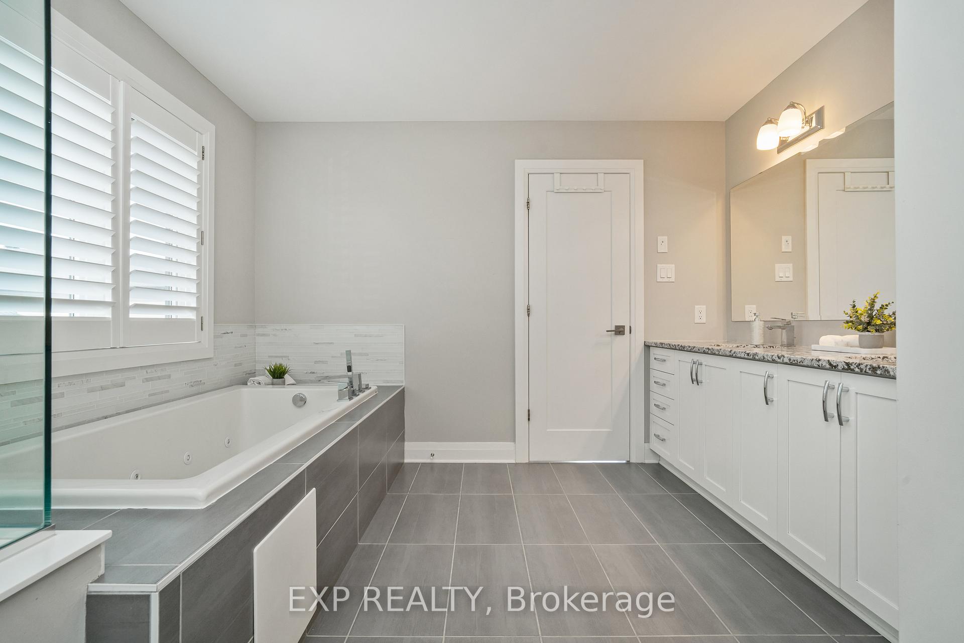 Photo 35 of 301 Serenade Crescent, Ottawa, Riverside South/Gloucester Glen — HOMEH