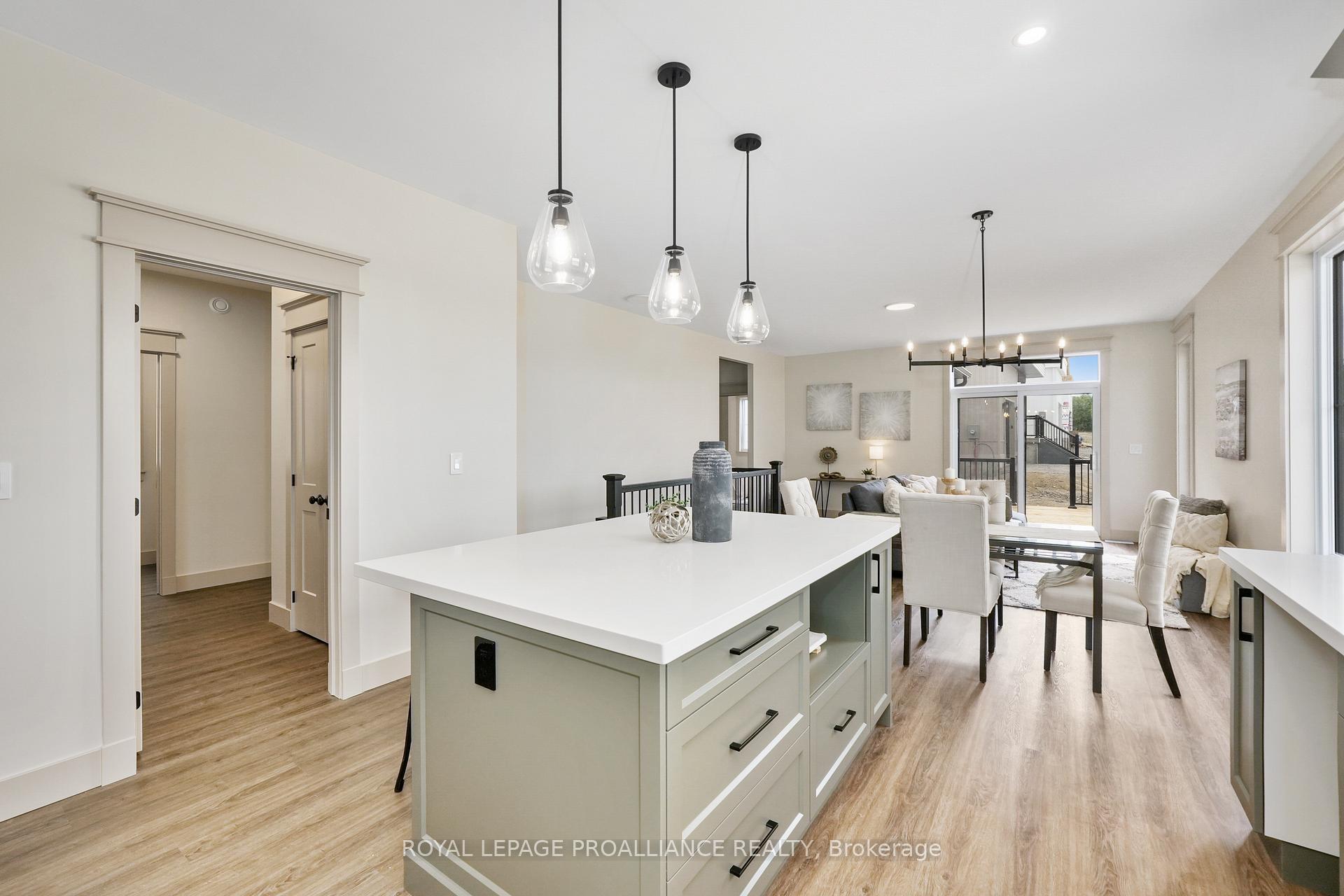 Photo 14 of 48 Willowbrook Street, Markham, Aileen-Willowbrook — HOMEH