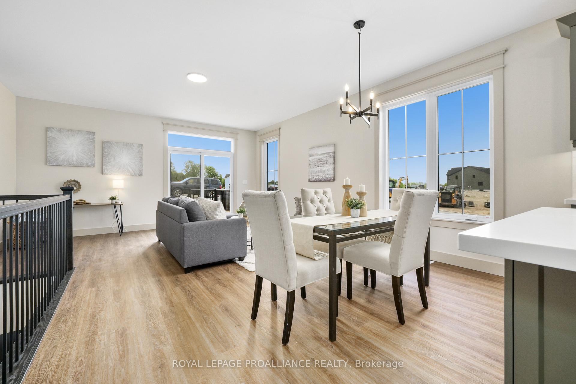 Photo 15 of 48 Willowbrook Street, Markham, Aileen-Willowbrook — HOMEH