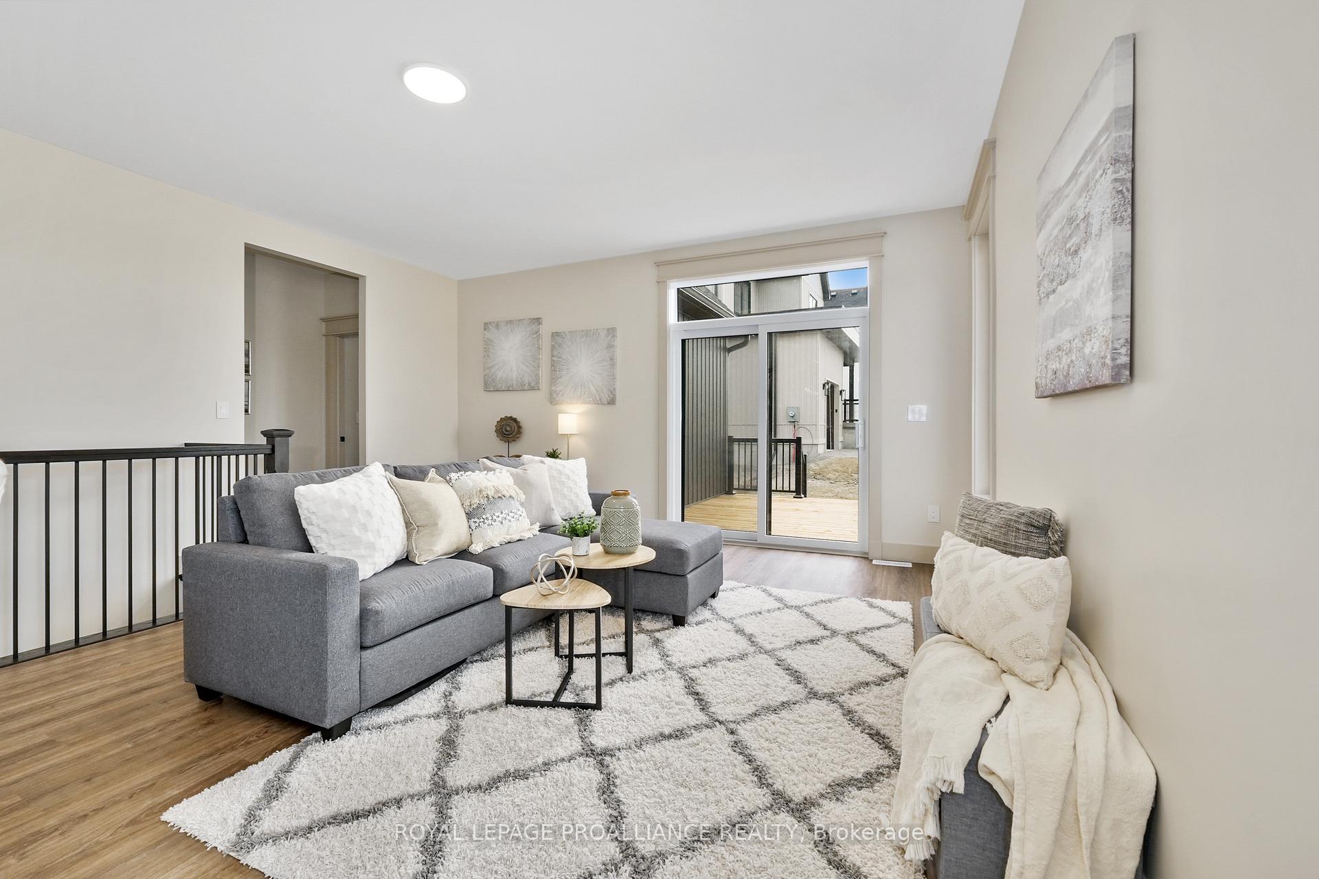 Photo 17 of 48 Willowbrook Street, Markham, Aileen-Willowbrook — HOMEH