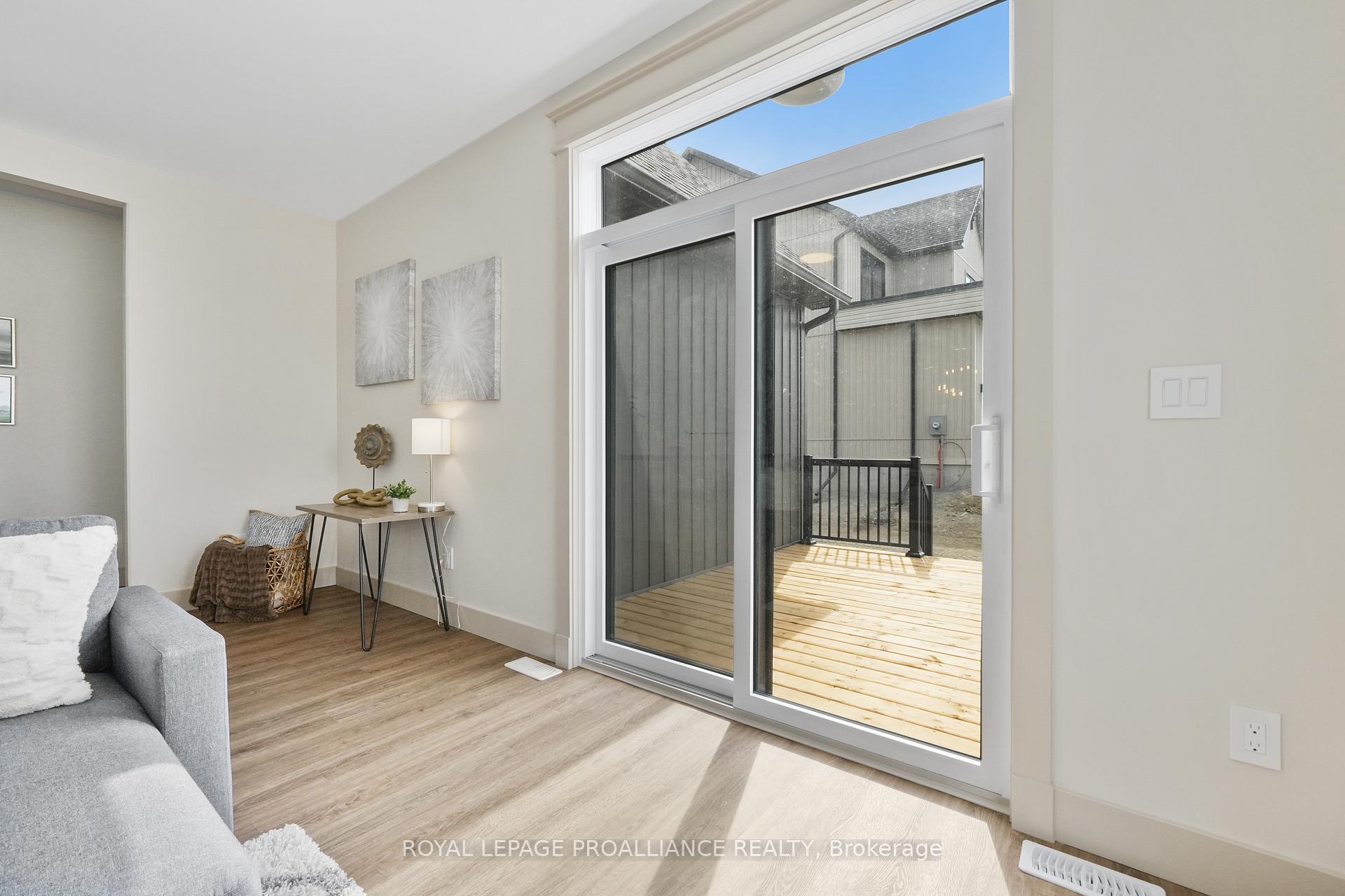 Photo 19 of 48 Willowbrook Street, Markham, Aileen-Willowbrook — HOMEH