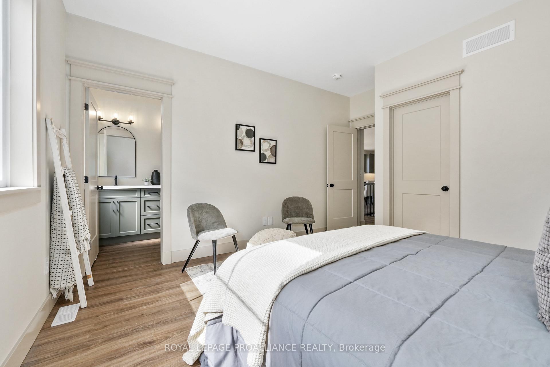 Photo 21 of 48 Willowbrook Street, Markham, Aileen-Willowbrook — HOMEH