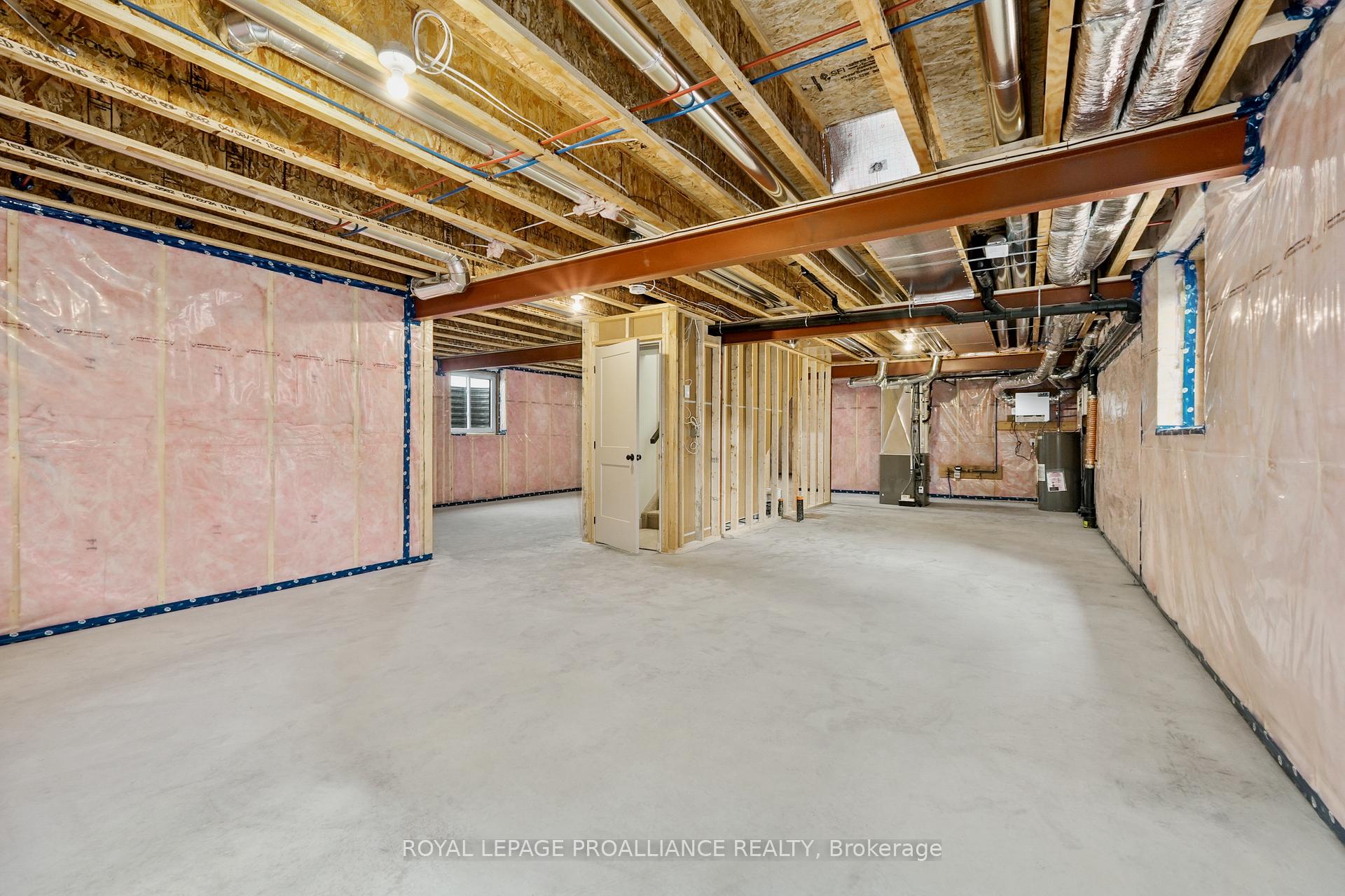 Photo 32 of 48 Willowbrook Street, Markham, Aileen-Willowbrook — HOMEH