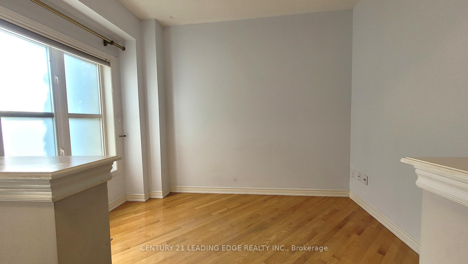 Photo 5 of 74 Melissa Way, Markham, Buttonville — HOMEH