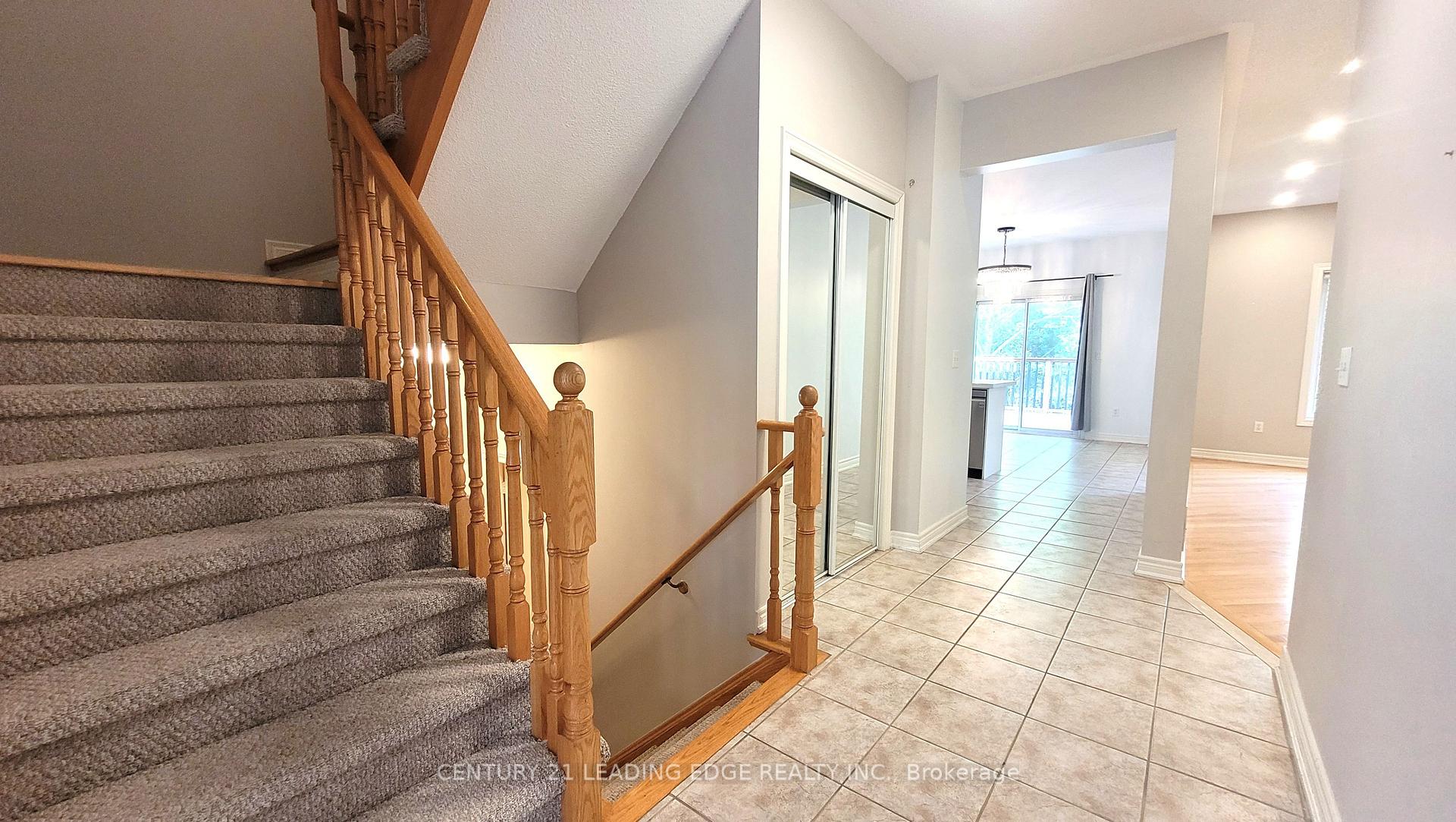 Photo 6 of 74 Melissa Way, Markham, Buttonville — HOMEH