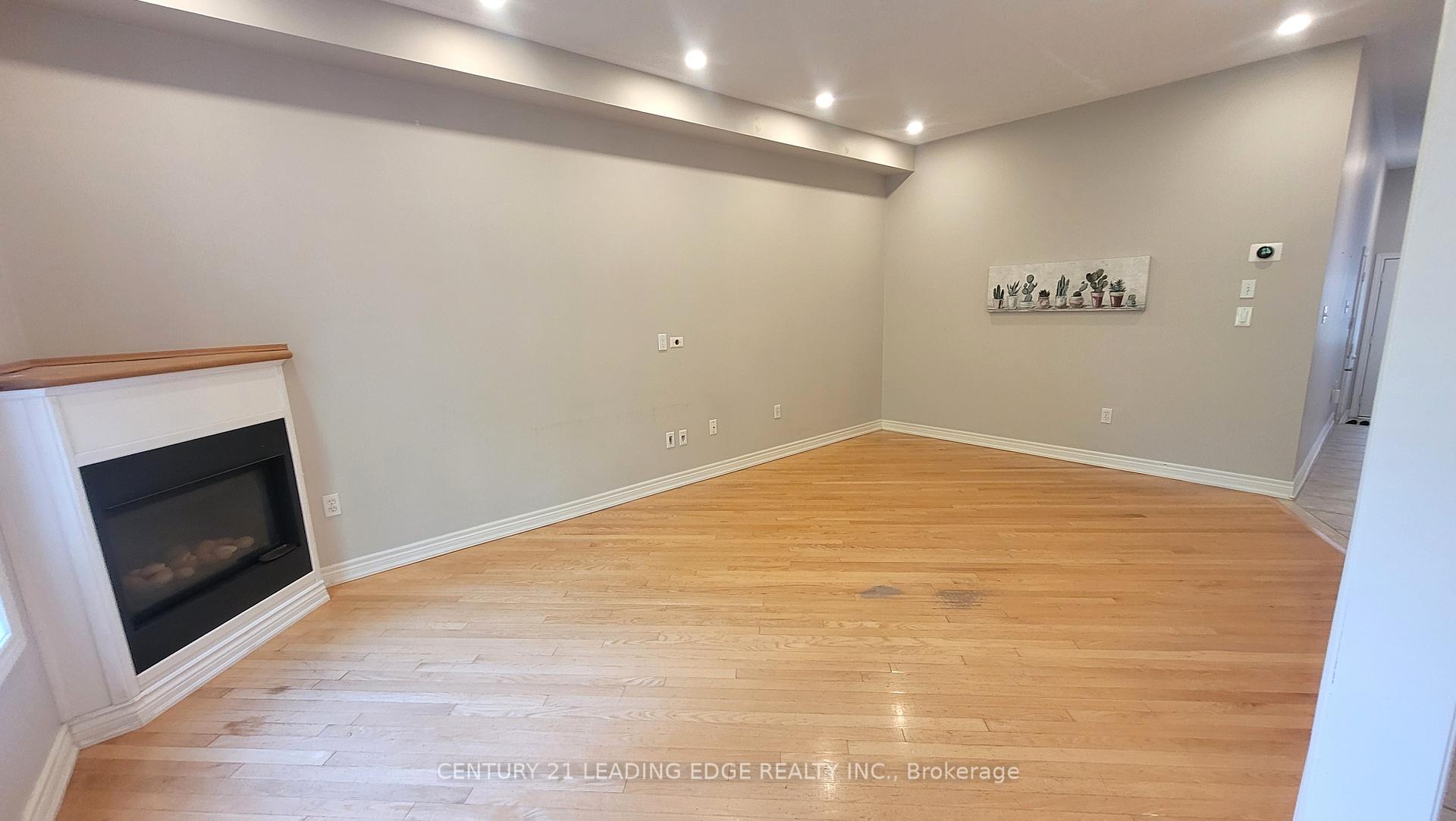 Photo 8 of 74 Melissa Way, Markham, Buttonville — HOMEH