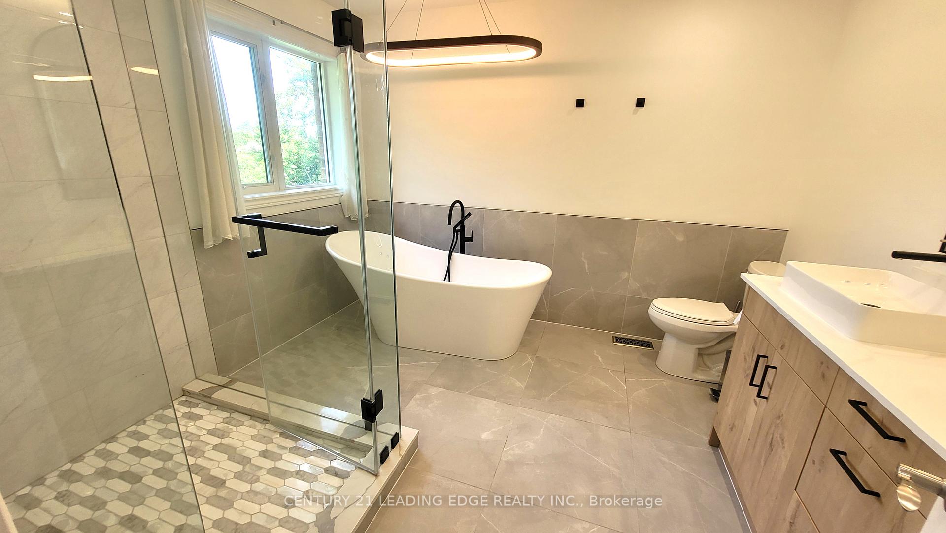Photo 13 of 74 Melissa Way, Markham, Buttonville — HOMEH