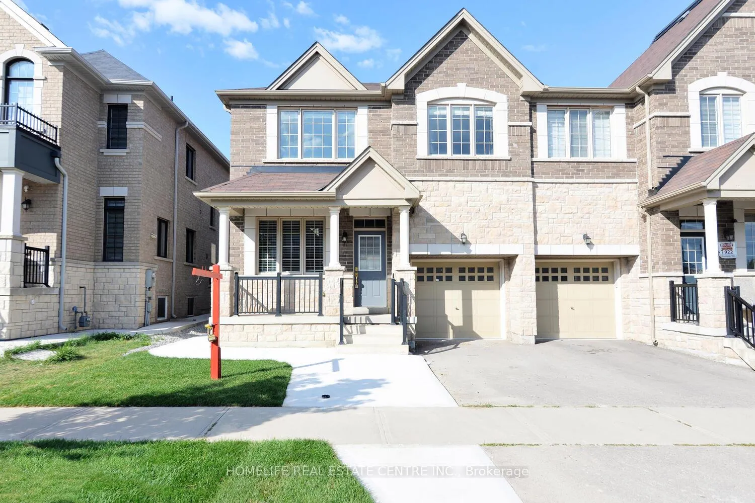 Photo 1 of 71 Villadowns Trail, Brampton, Sandringham-Wellington North — HOMEH
