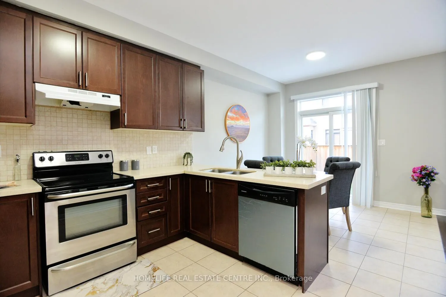 Photo 17 of 71 Villadowns Trail, Brampton, Sandringham-Wellington North — HOMEH