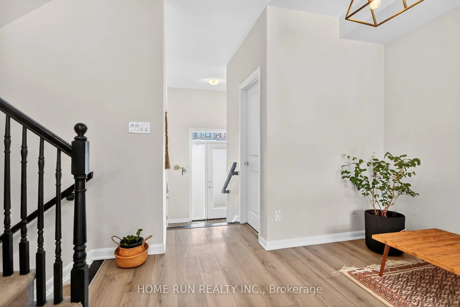 Photo 3 of 733 Cashmere Terrace, Ottawa, Barrhaven - Heritage Park — HOMEH