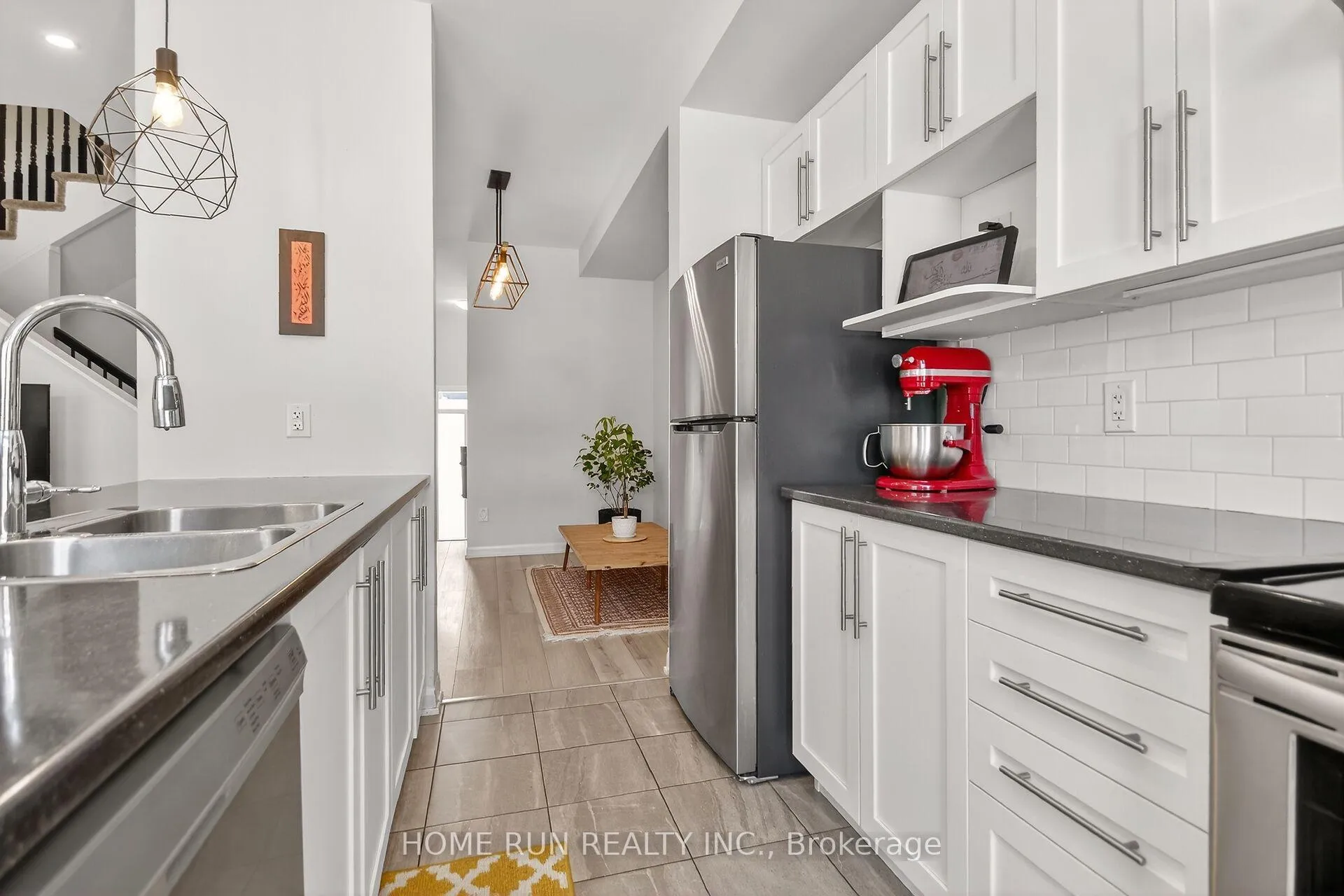 Photo 9 of 733 Cashmere Terrace, Ottawa, Barrhaven - Heritage Park — HOMEH