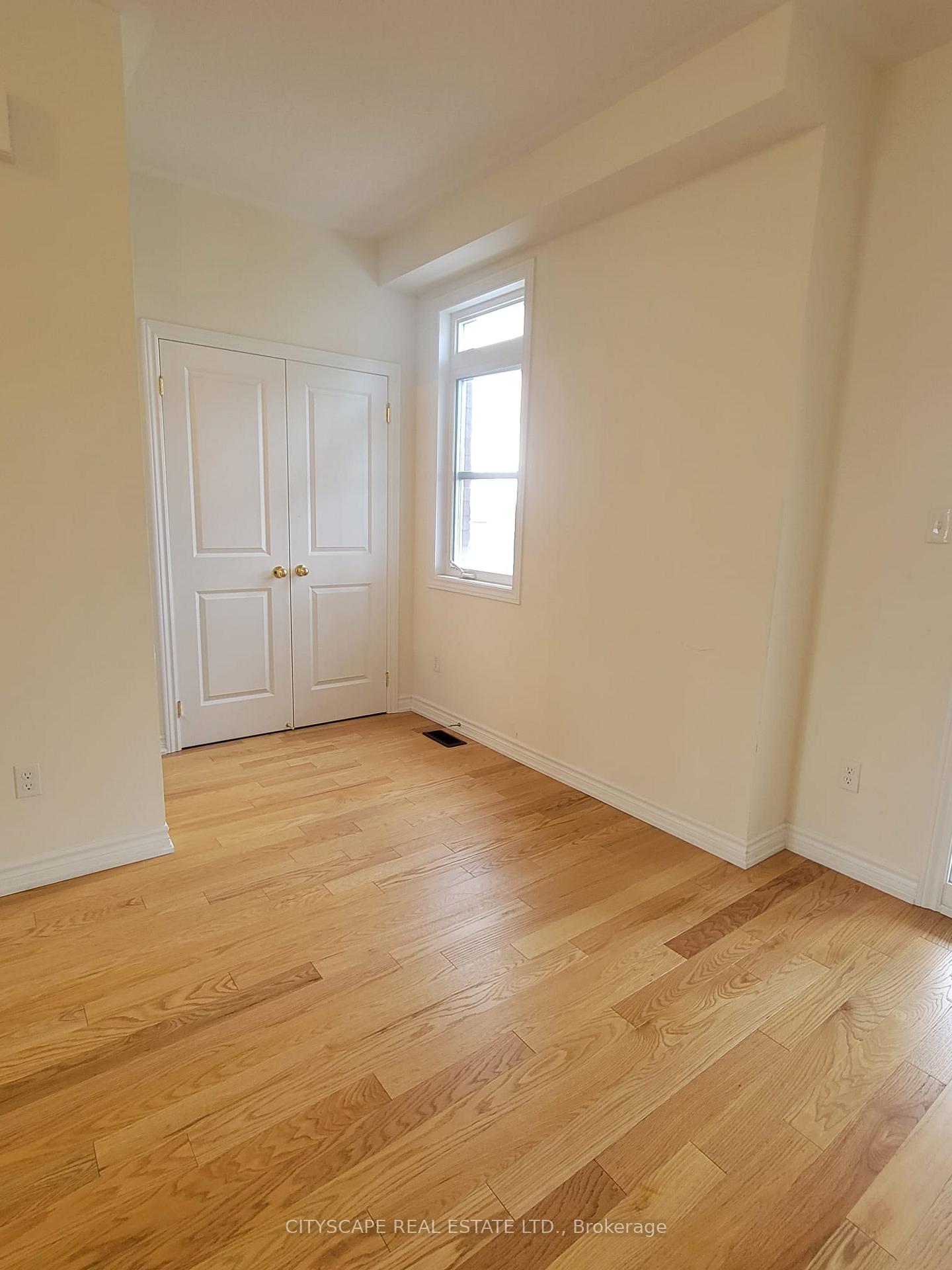 Photo 3 of Unit 604, 2540 William Jackson Drive N, Pickering, Duffin Heights — HOMEH