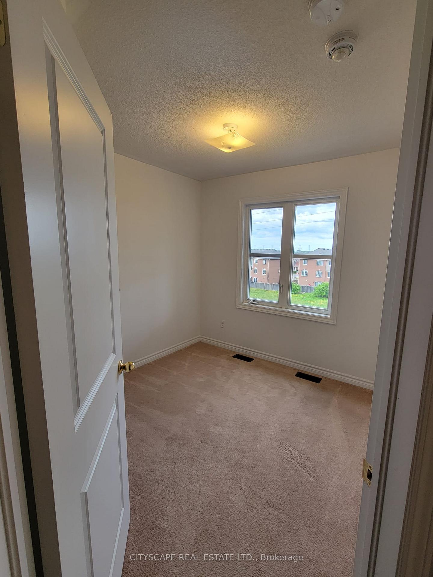 Photo 12 of Unit 604, 2540 William Jackson Drive N, Pickering, Duffin Heights — HOMEH