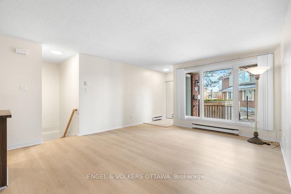Photo 8 of Unit 102, 465 Canteval Terrace, Ottawa, Fallingbrook/Pineridge — HOMEH