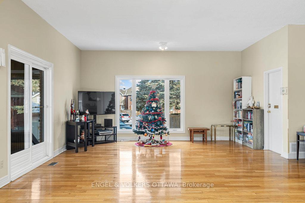 Photo 30 of Unit 102, 465 Canteval Terrace, Ottawa, Fallingbrook/Pineridge — HOMEH