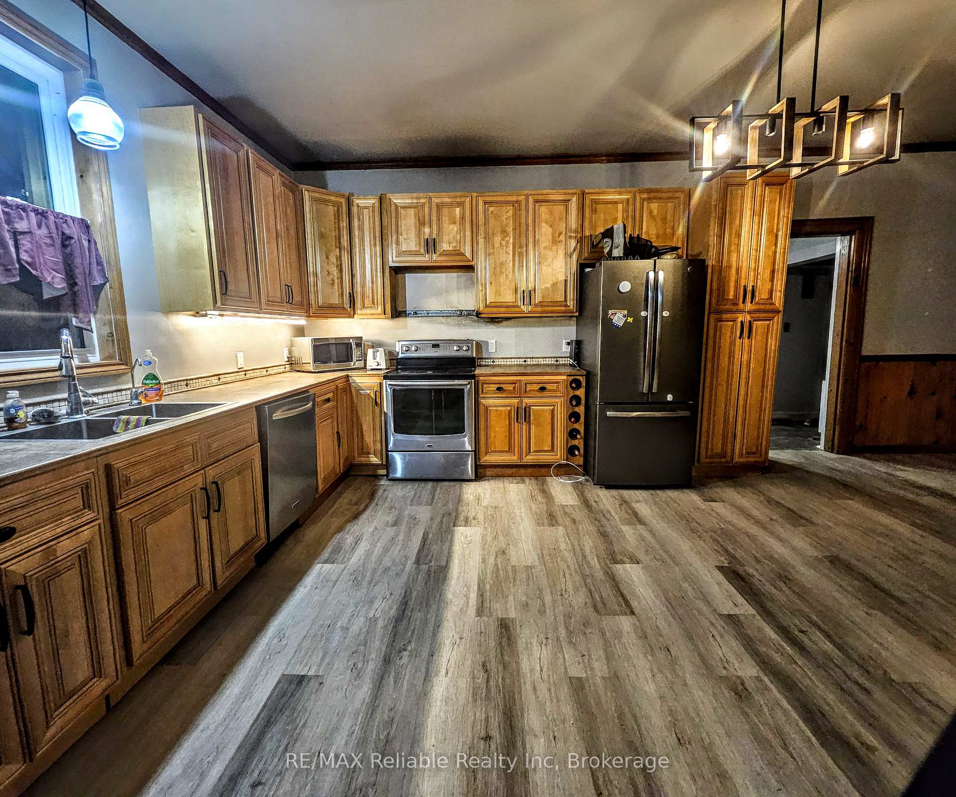 Photo 3 of 203 Princess Street E, Central Huron, Clinton — HOMEH