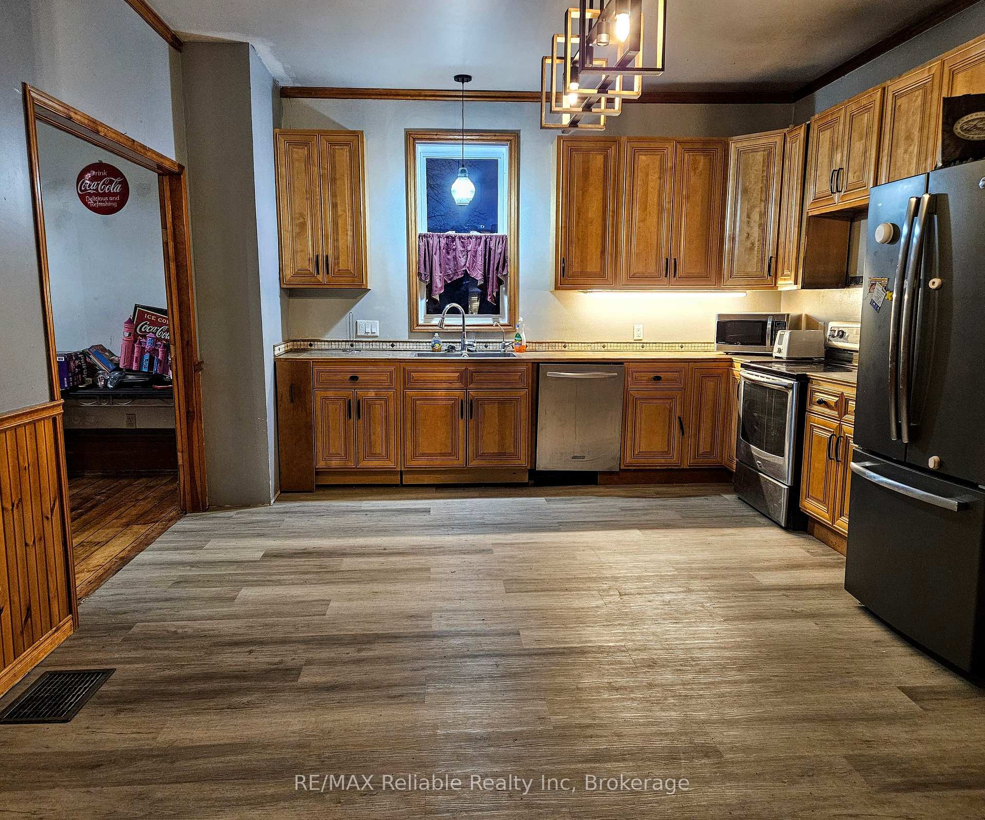 Photo 4 of 203 Princess Street E, Central Huron, Clinton — HOMEH