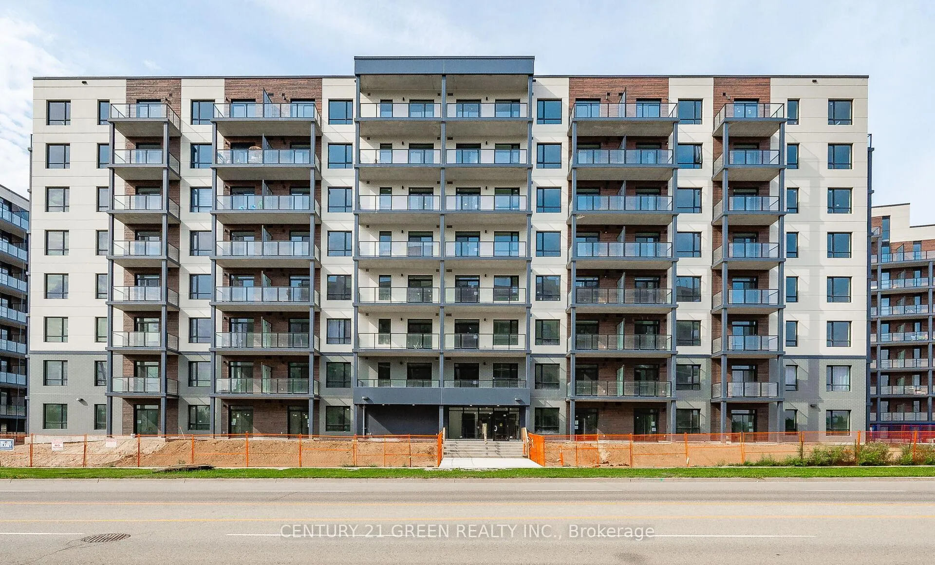 Front of Unit 306B, 181 Elmira Road S