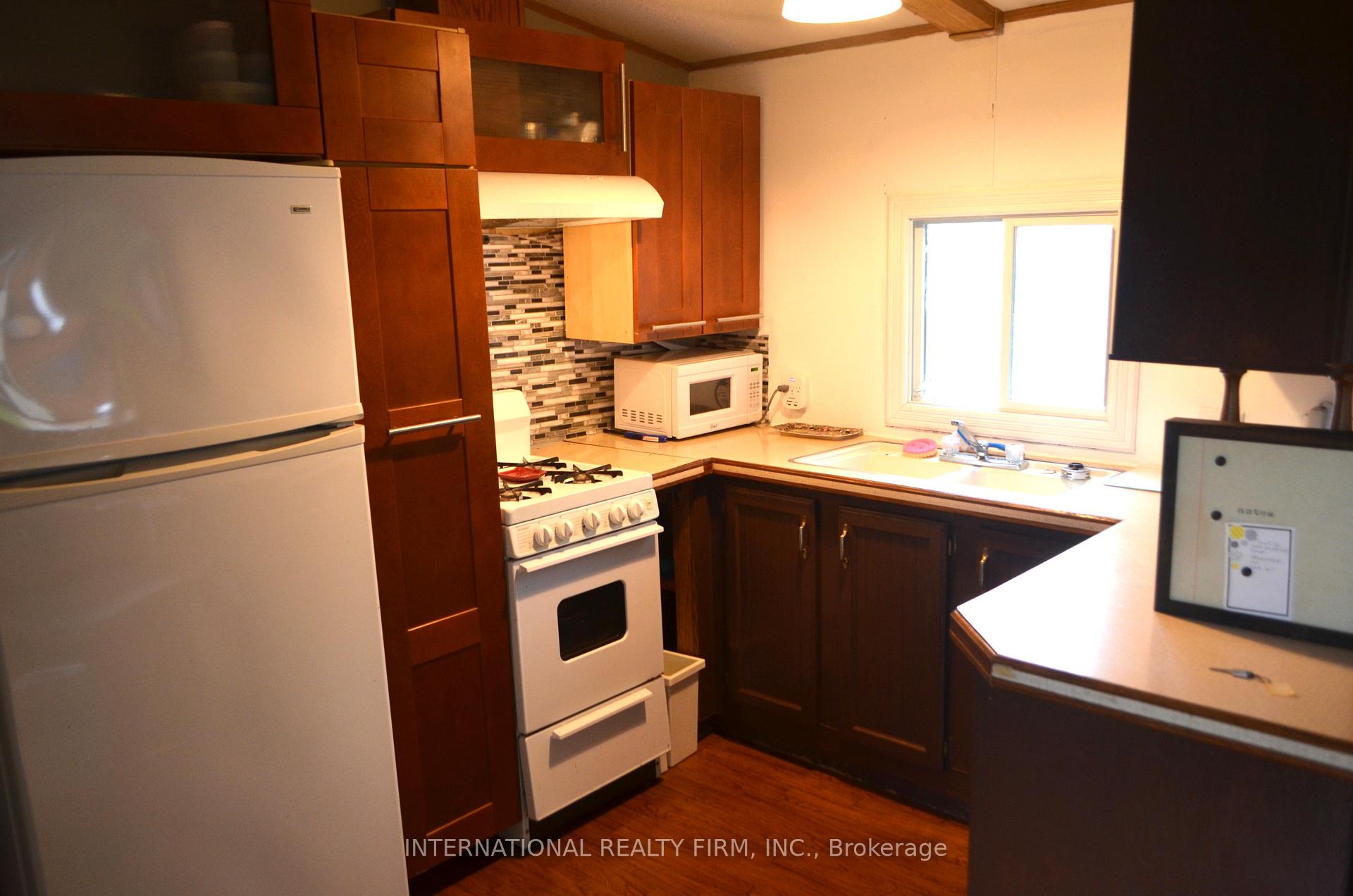 Photo 4 of Unit 16, 623 King Avenue E, Clarington, Newcastle — HOMEH