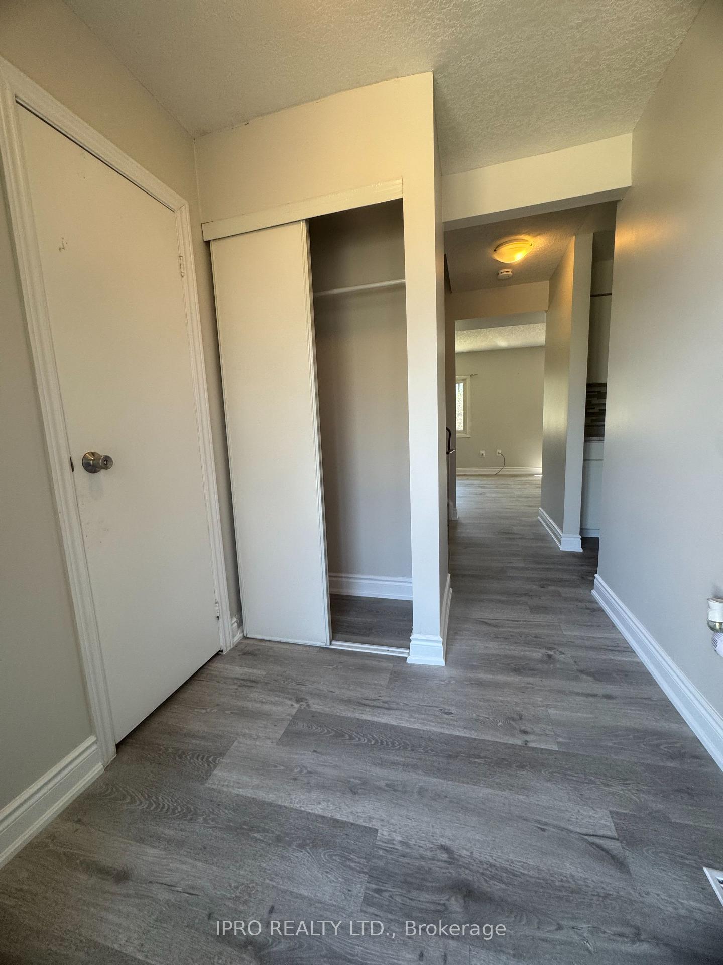 Photo 2 of Unit 19, 29 Paulander Drive, Kitchener — HOMEH