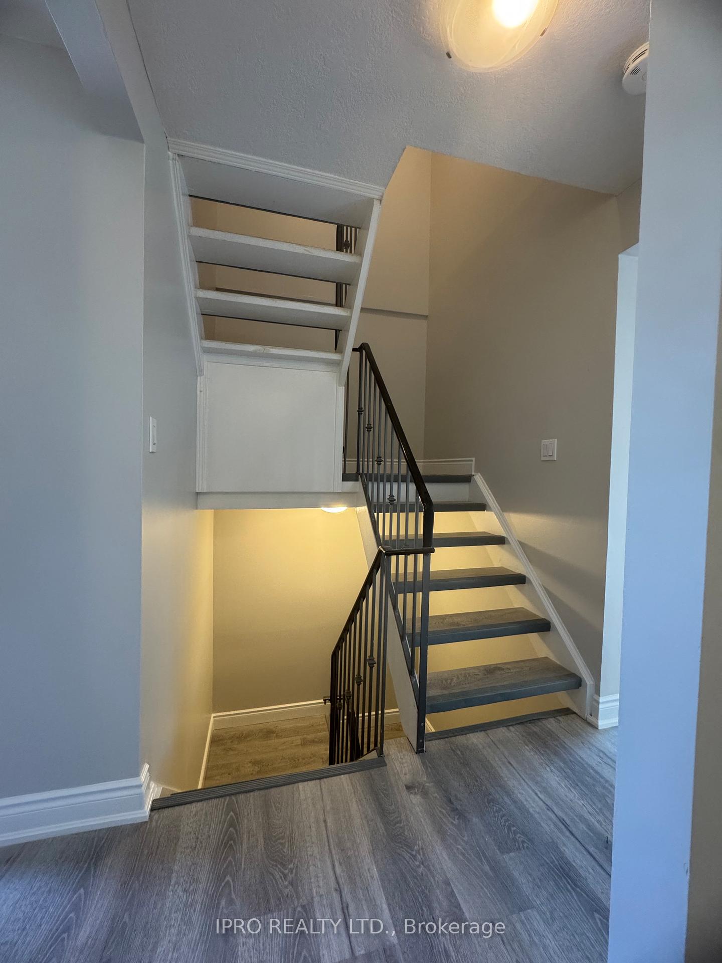Photo 13 of Unit 19, 29 Paulander Drive, Kitchener — HOMEH