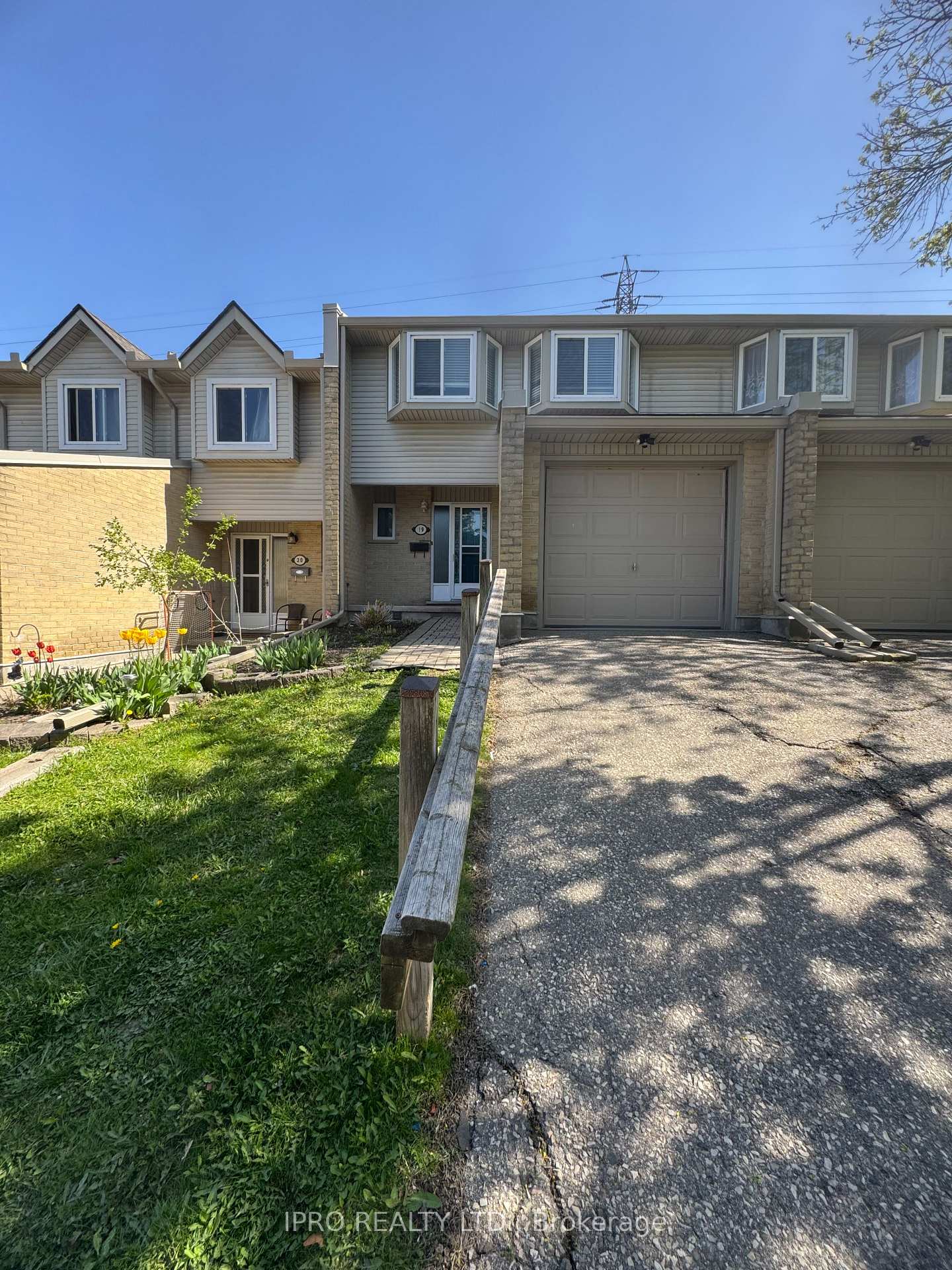 Photo 33 of Unit 19, 29 Paulander Drive, Kitchener — HOMEH