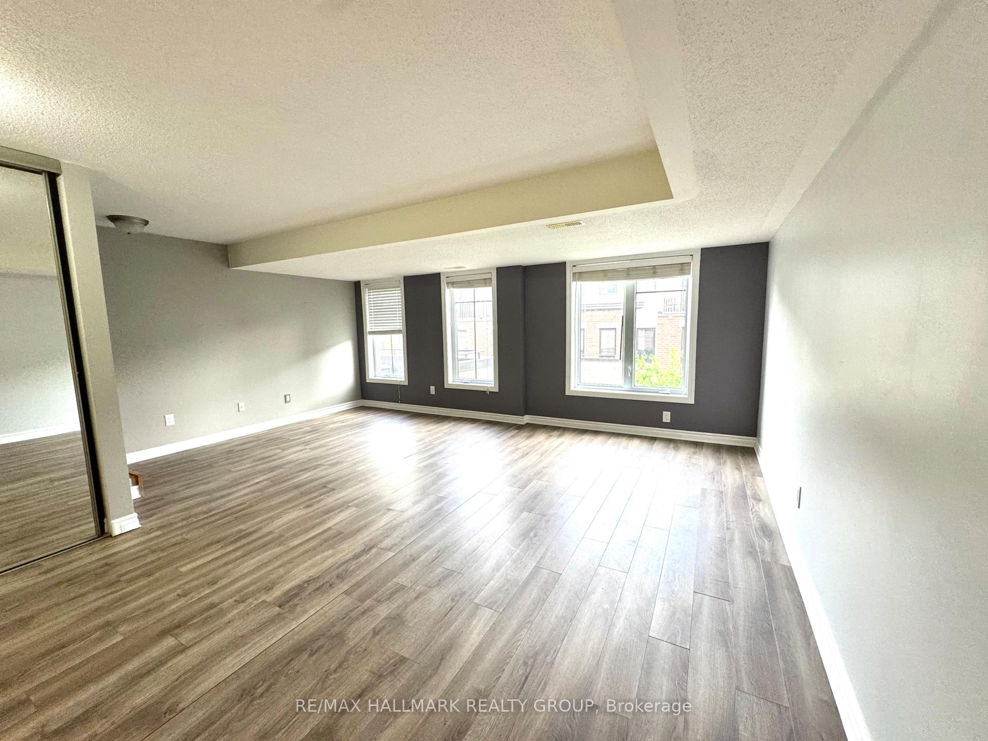 Photo 8 of 126B Lindenshade Drive, Ottawa, Barrhaven - Strandherd — HOMEH