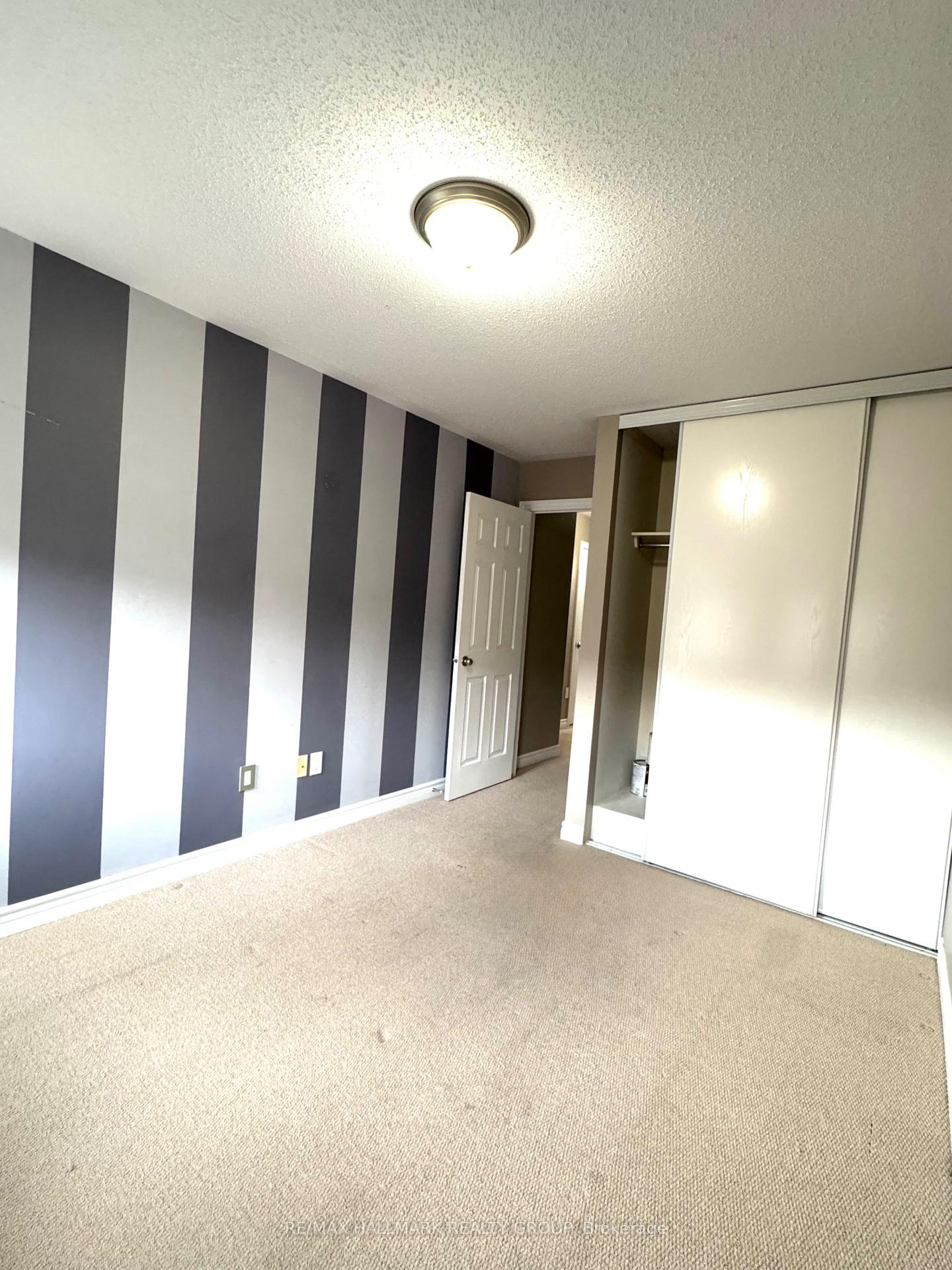 Photo 13 of 126B Lindenshade Drive, Ottawa, Barrhaven - Strandherd — HOMEH