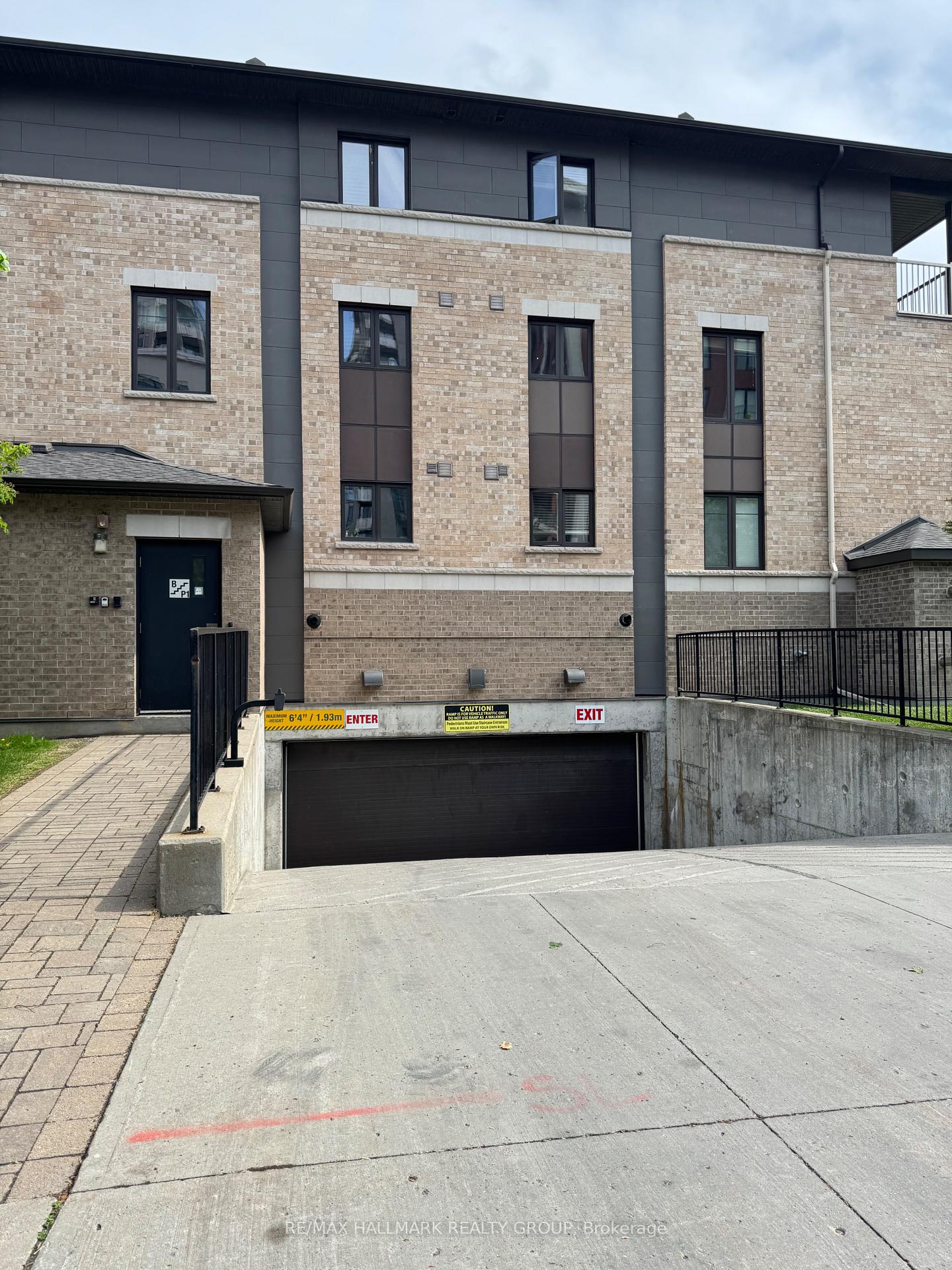 Photo 22 of 126B Lindenshade Drive, Ottawa, Barrhaven - Strandherd — HOMEH
