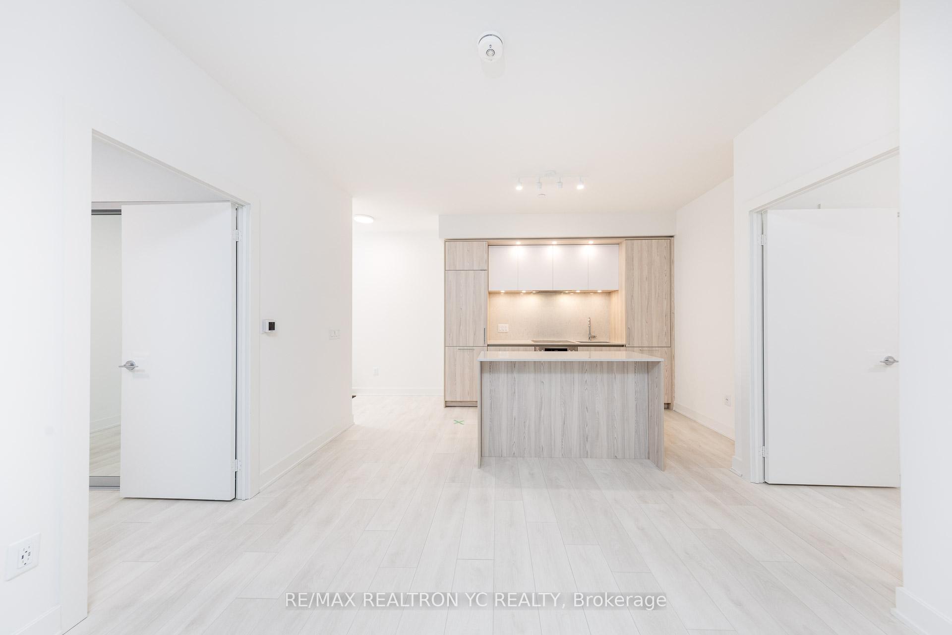 Front of Unit 501, 15 Mercer Street