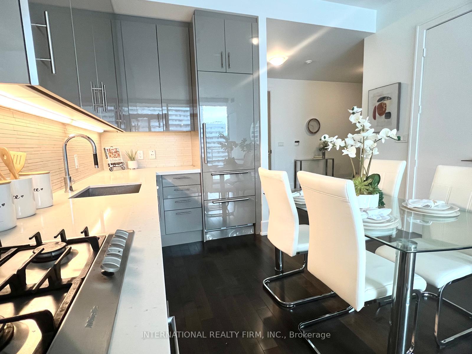 Photo 2 of Unit 838, 39 Queens Quay E, Toronto, Waterfront Communities — HOMEH