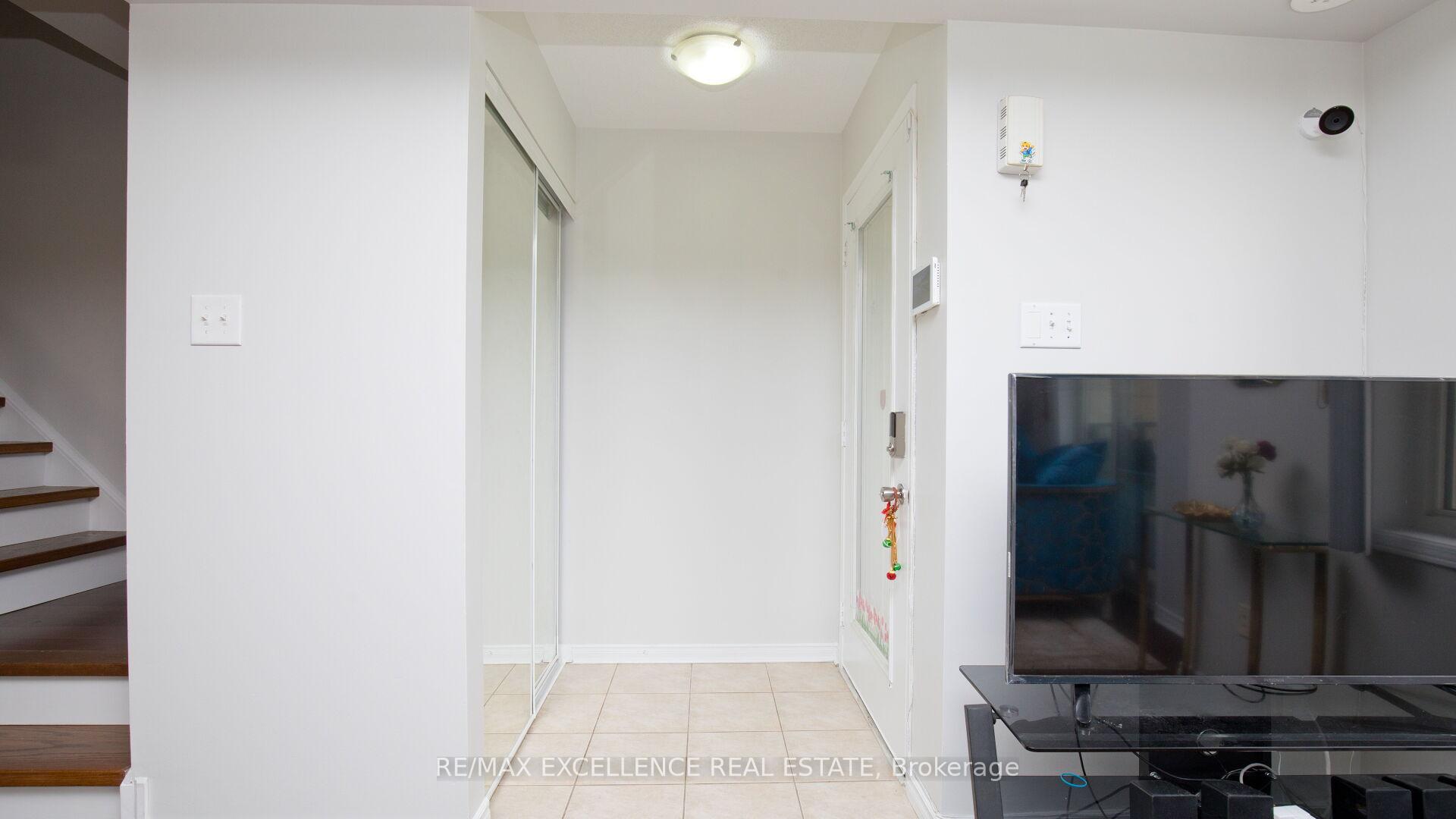 Photo 12 of Unit 86, 60 Fairwood Circle, Brampton, Sandringham-Wellington — HOMEH