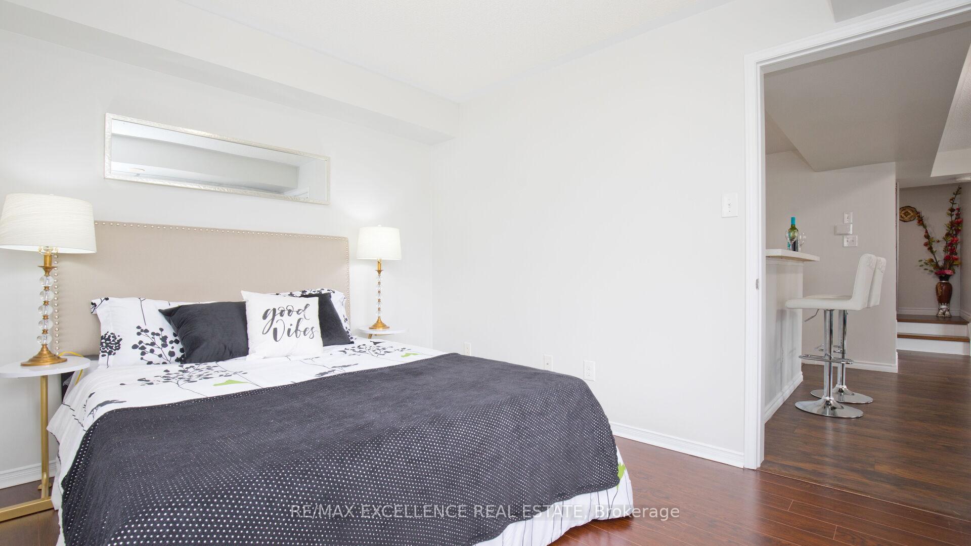 Photo 6 of Unit 86, 60 Fairwood Circle, Brampton, Sandringham-Wellington — HOMEH