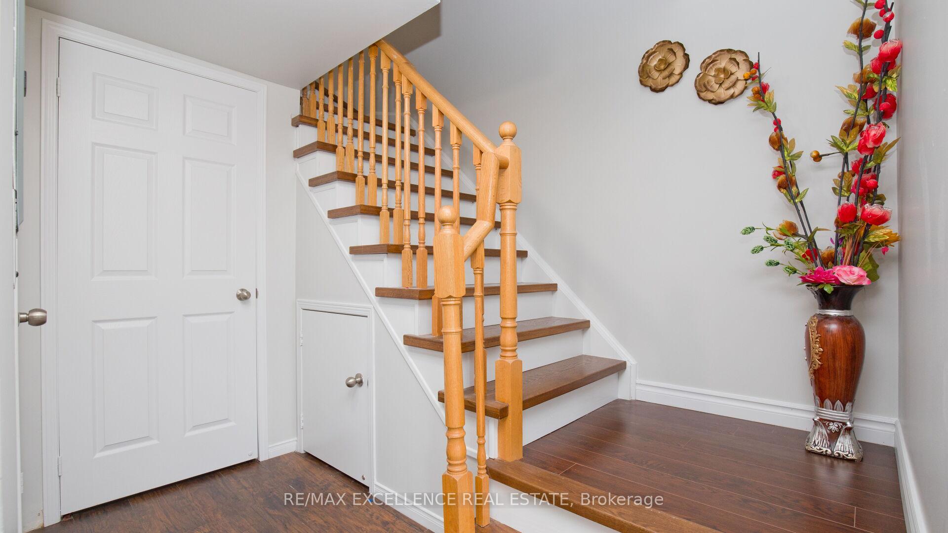 Photo 2 of Unit 86, 60 Fairwood Circle, Brampton, Sandringham-Wellington — HOMEH