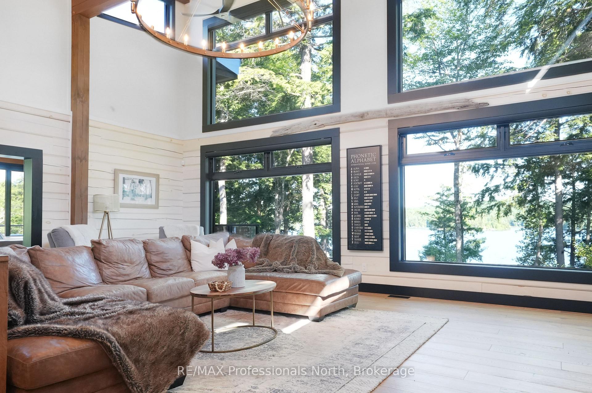 Photo 15 of 1046 Lone Wolf Crescent, Minden Hills, Lutterworth — HOMEH