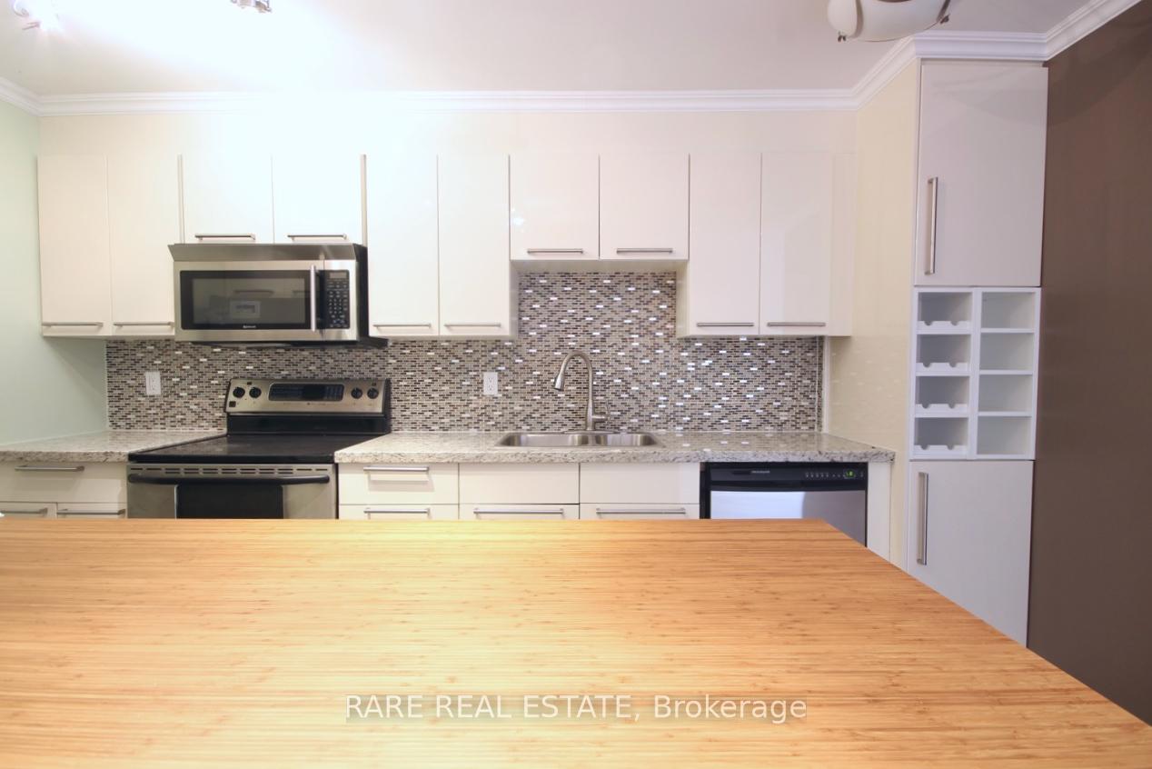 Photo 13 of Unit 221, 550 Front Street W, Toronto, Waterfront Communities — HOMEH