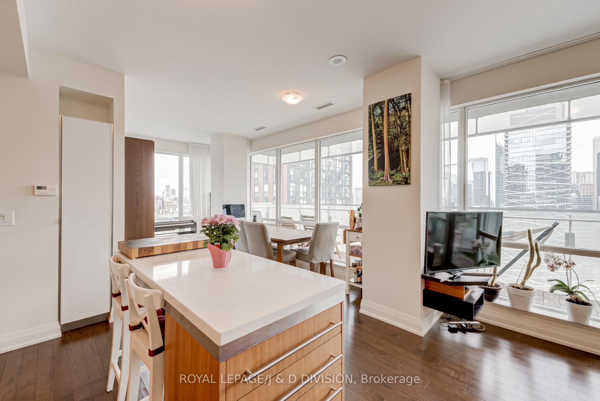 Photo 18 of Unit 3208, 80 John Street, Toronto, Waterfront Communities — HOMEH
