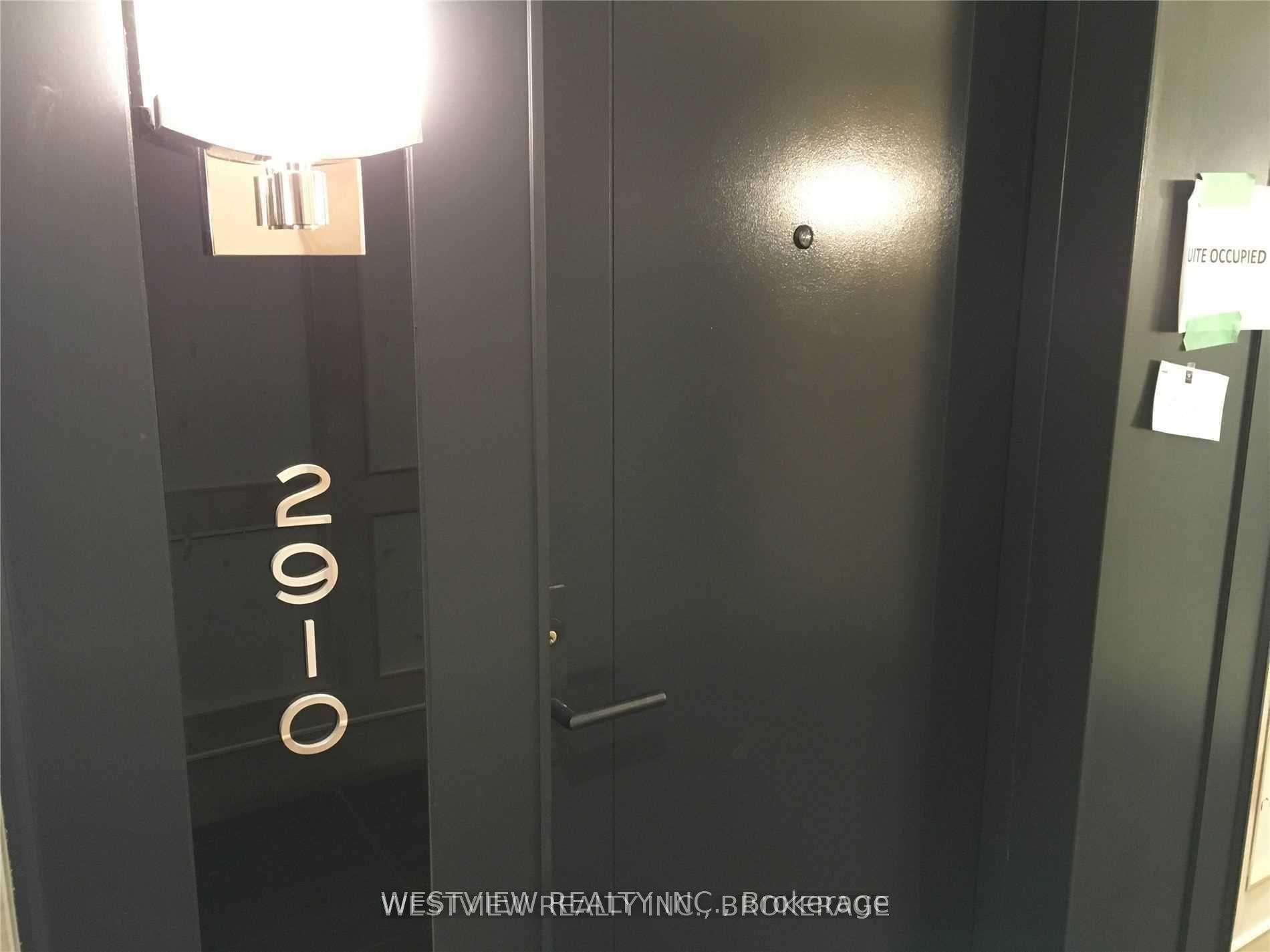 Front of Unit 2910, 955 Bay Street