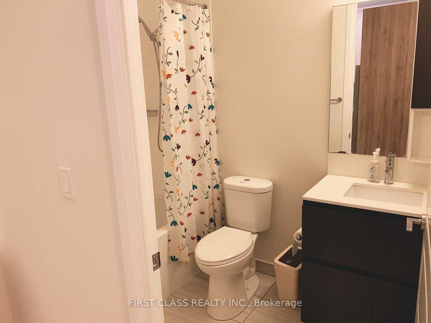 Photo 9 of Unit Ph01, 25 Water Walk Drive, Markham, Unionville — HOMEH