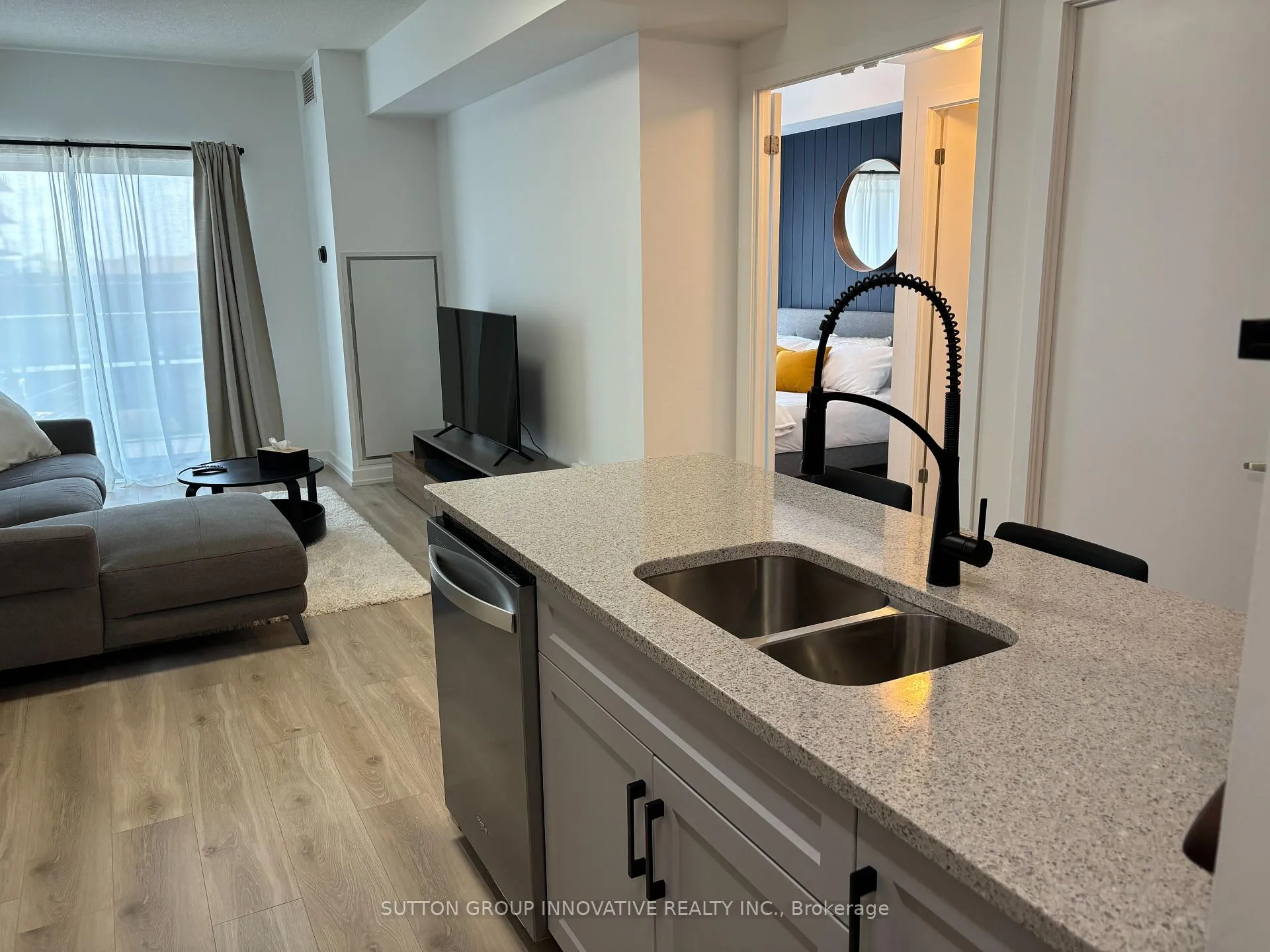 Photo 12 of Unit 204, 550 North Service Road, Grimsby, Grimsby Beach — HOMEH