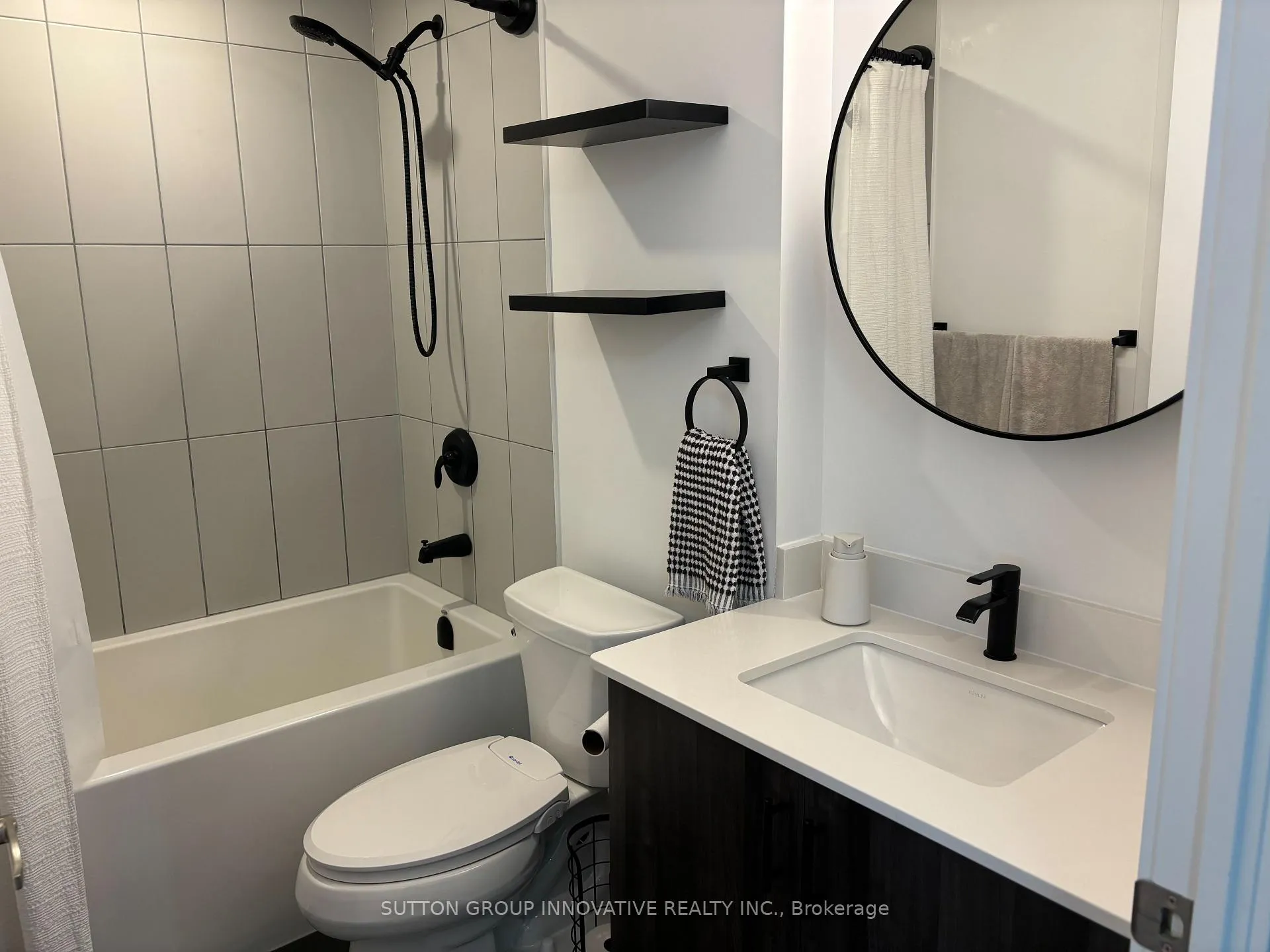 Photo 20 of Unit 204, 550 North Service Road, Grimsby, Grimsby Beach — HOMEH