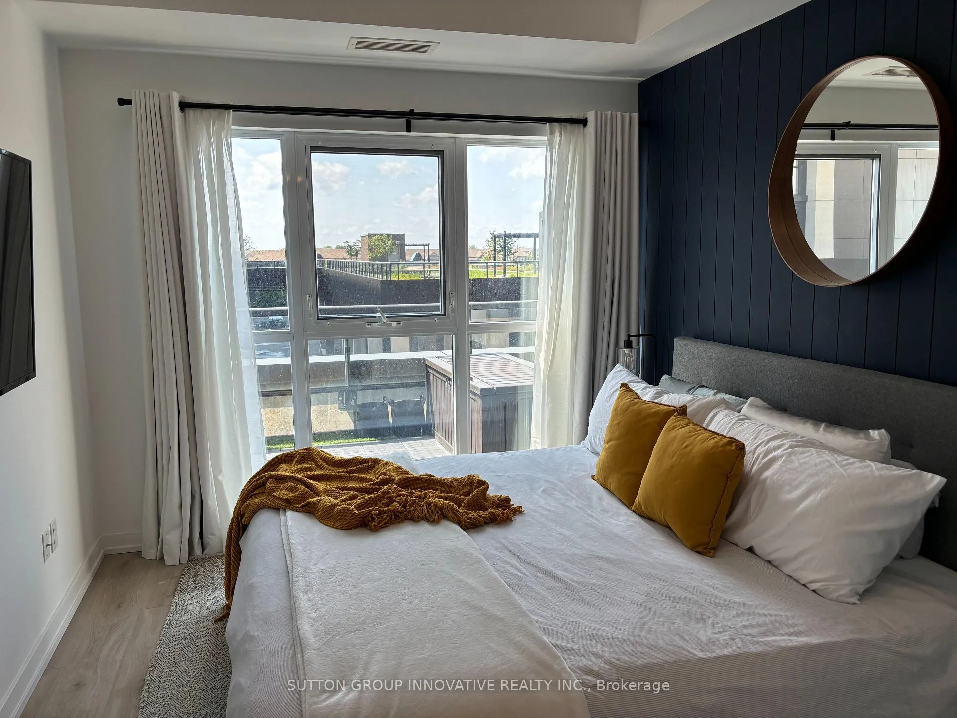 Photo 26 of Unit 204, 550 North Service Road, Grimsby, Grimsby Beach — HOMEH