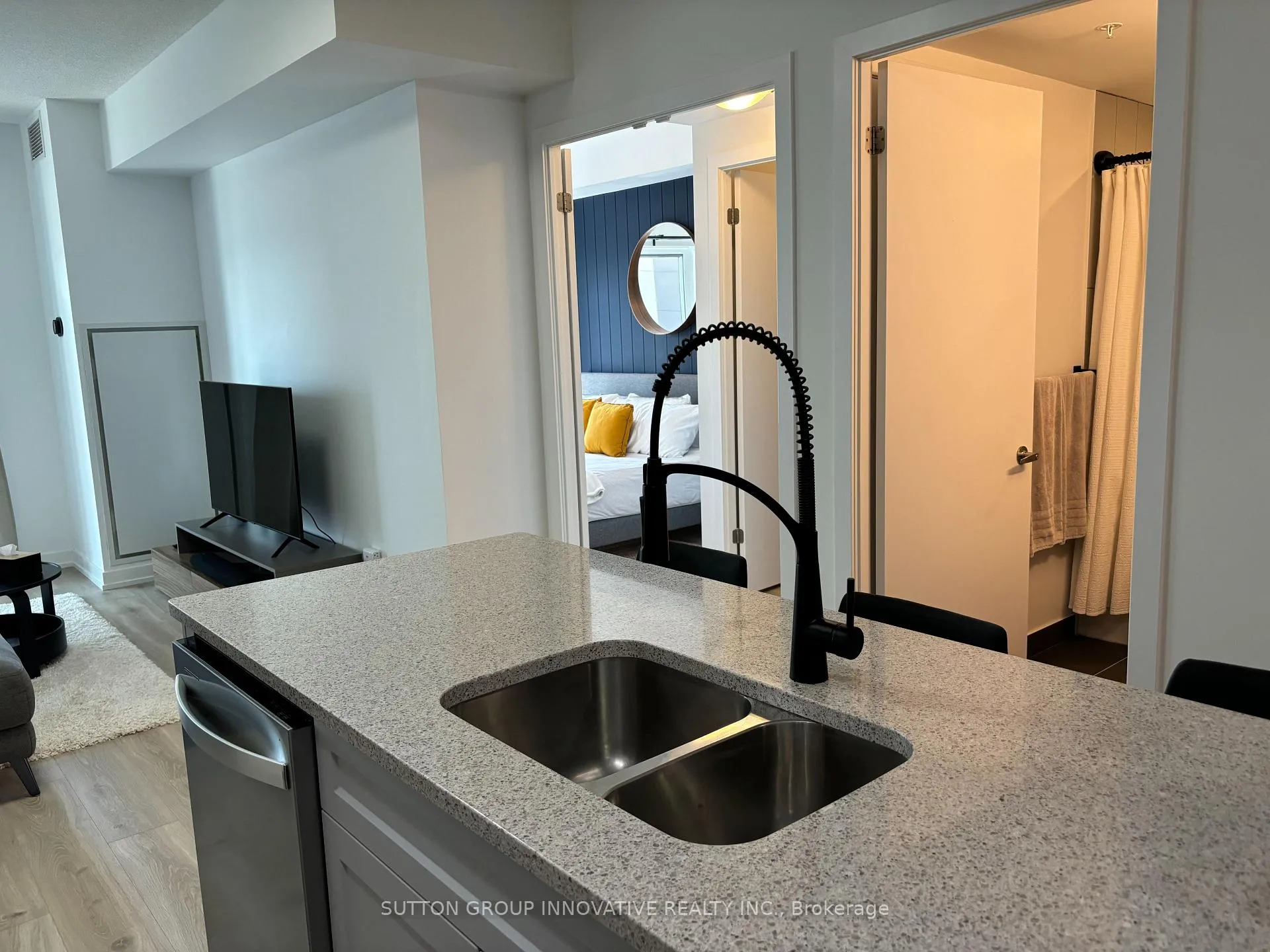 Photo 29 of Unit 204, 550 North Service Road, Grimsby, Grimsby Beach — HOMEH