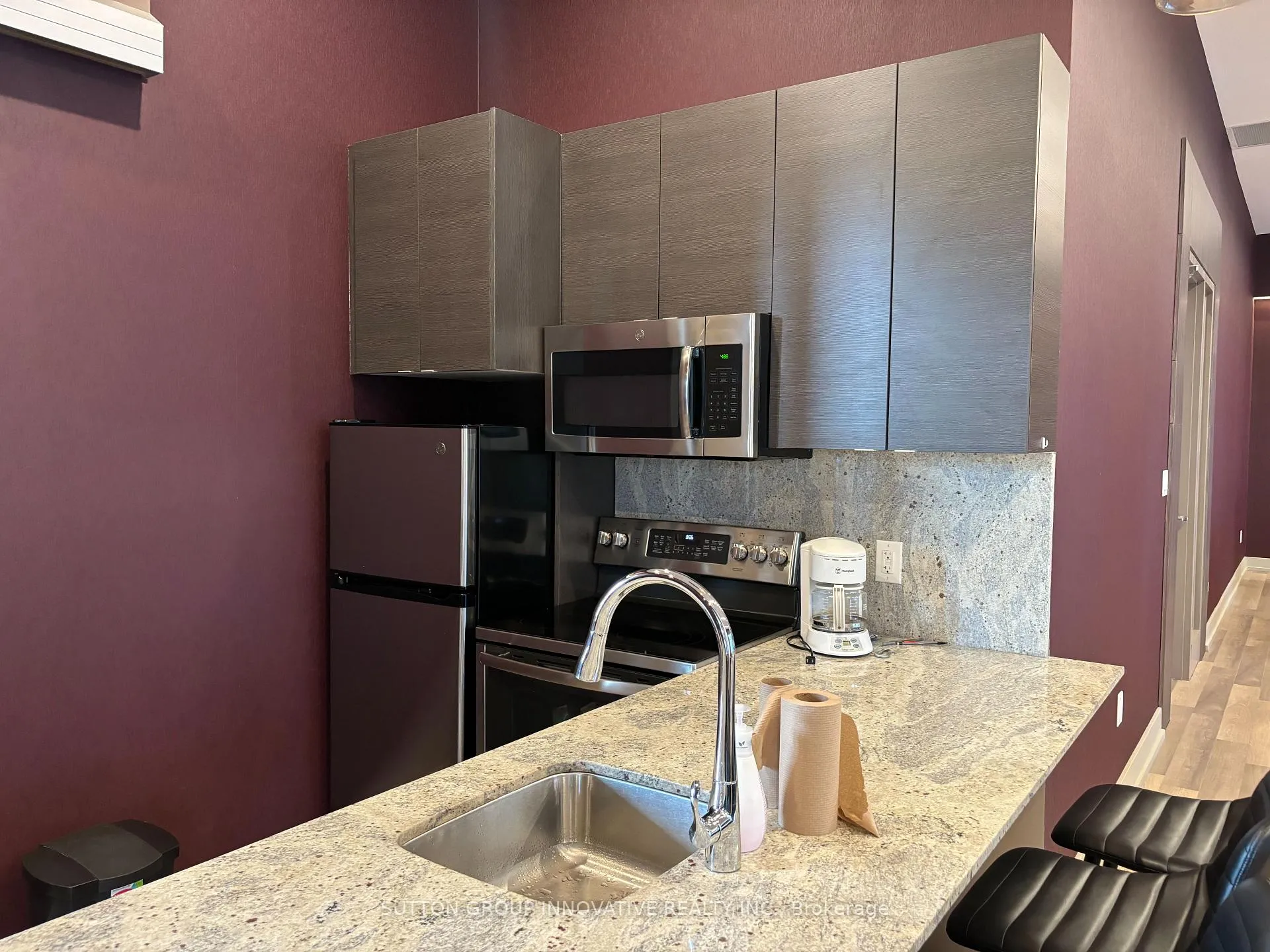 Photo 45 of Unit 204, 550 North Service Road, Grimsby, Grimsby Beach — HOMEH