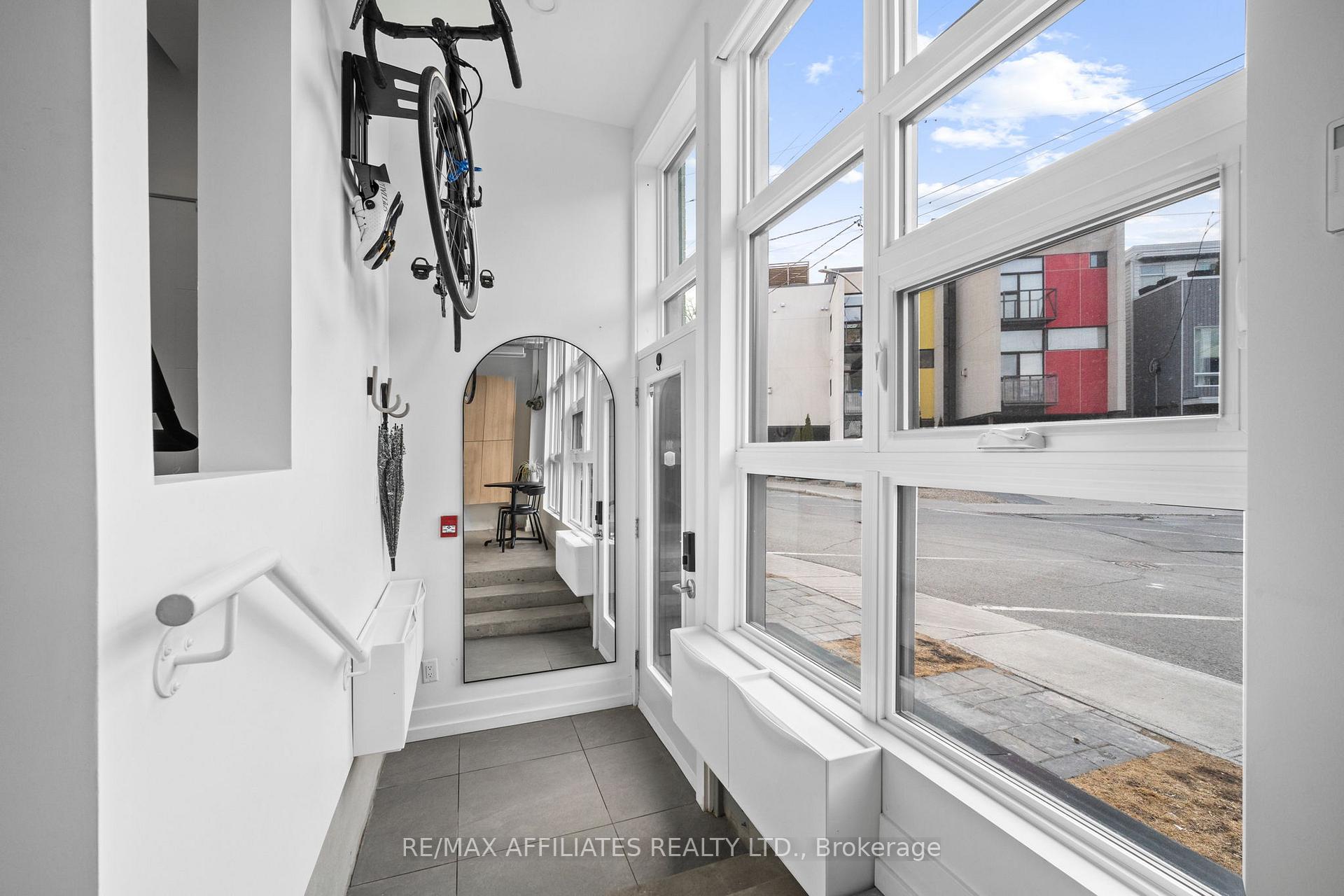 Photo 6 of Unit 101, 101 Pinhey Street, Ottawa, Hintonburg — HOMEH