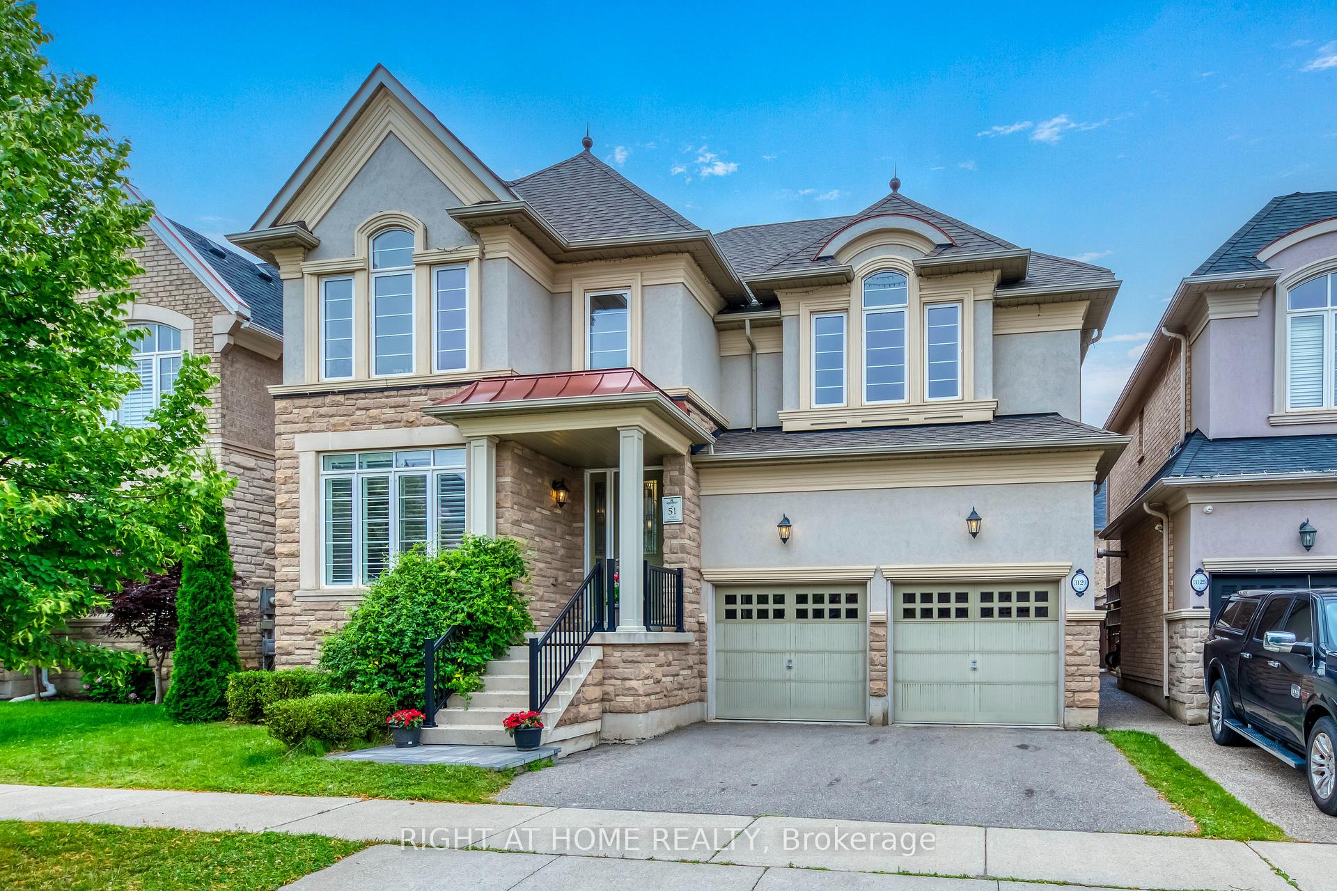 Front of 3129 Larry Crescent