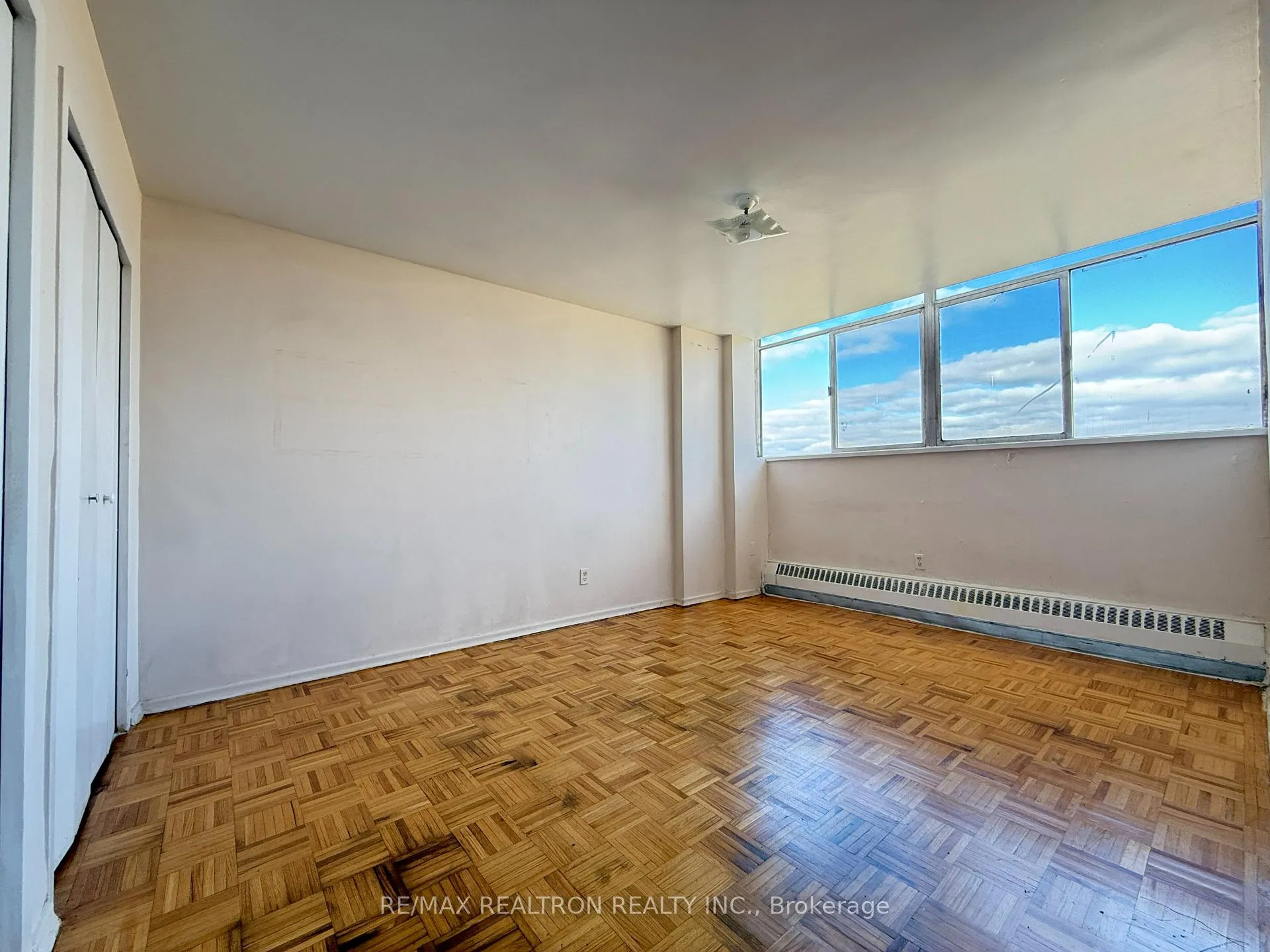 Photo 2 of Unit 419, 500 Dawes Road, Toronto, O'Connor-Parkview — HOMEH