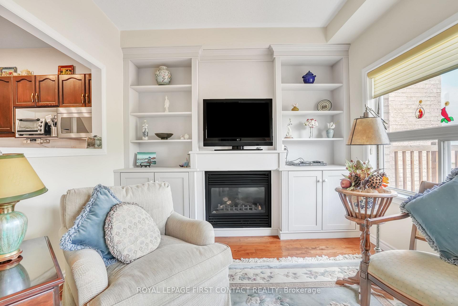 Photo 7 of 126 Bruce Crescent, Barrie, Bayshore — HOMEH