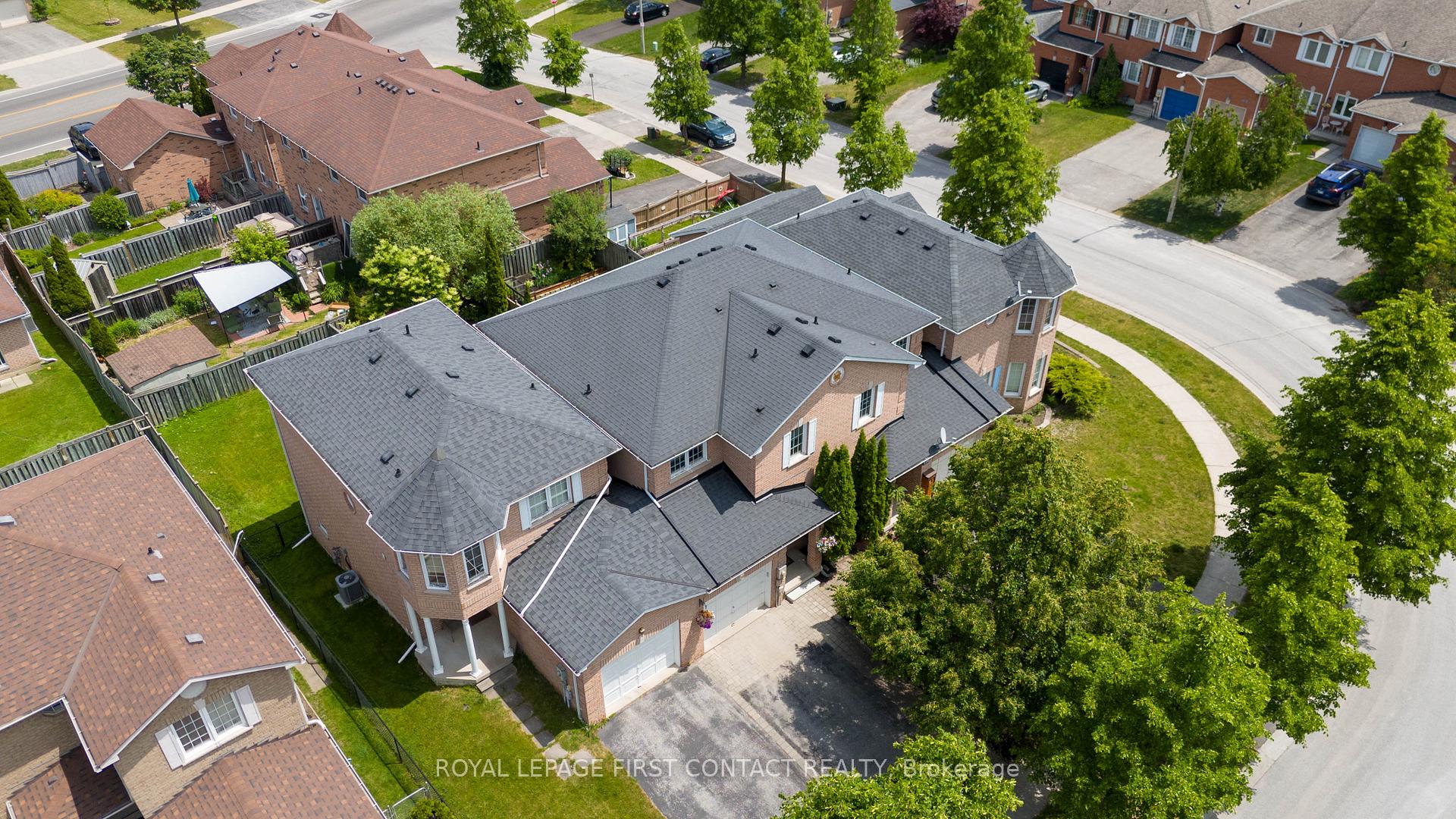 Photo 34 of 126 Bruce Crescent, Barrie, Bayshore — HOMEH