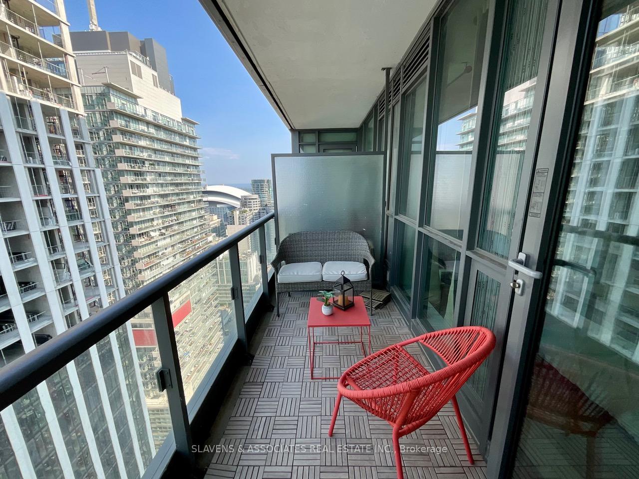 Photo 16 of Unit 2803, 8 Charlotte Street, Toronto, Waterfront Communities — HOMEH